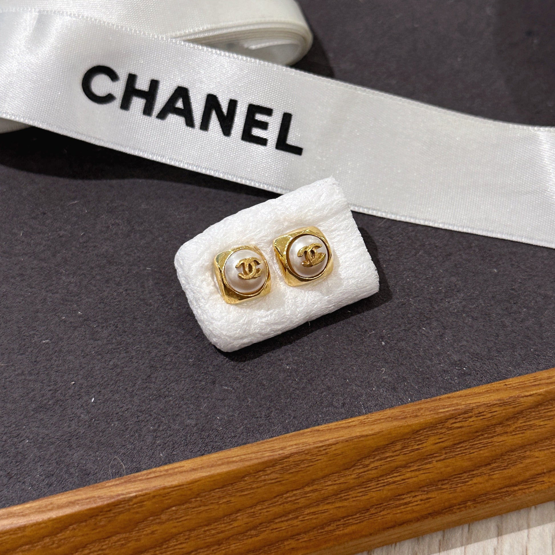 Chanel   earrings