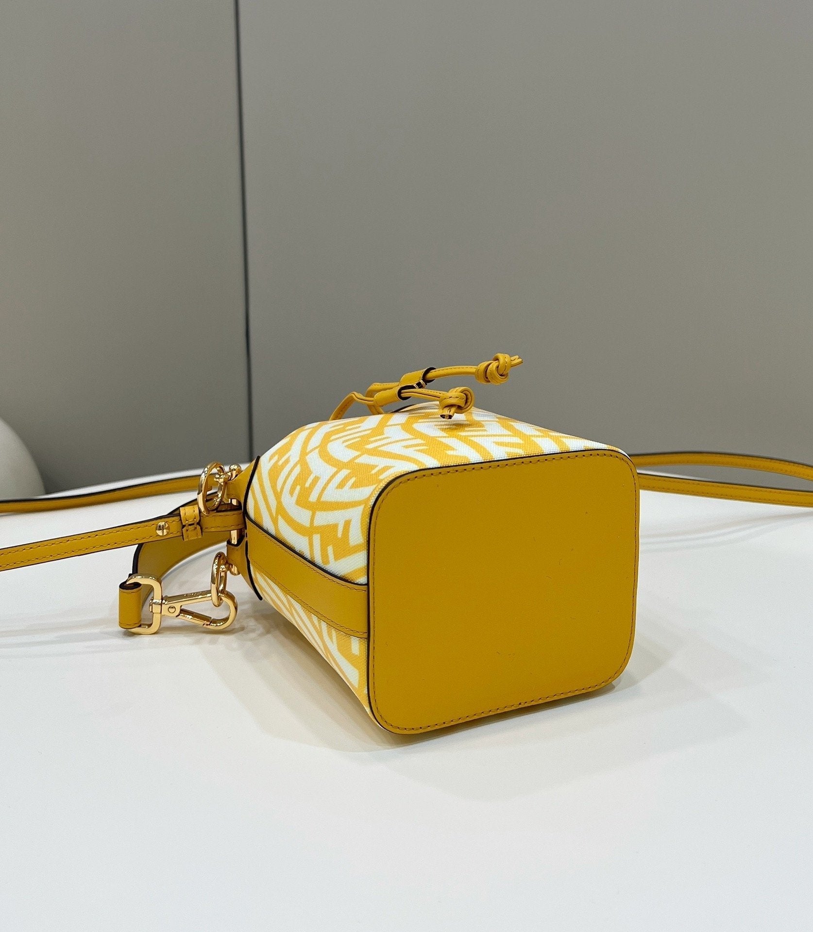 Fendi Top QualityTop Quality Mon Tresor FF Crossbody Bag