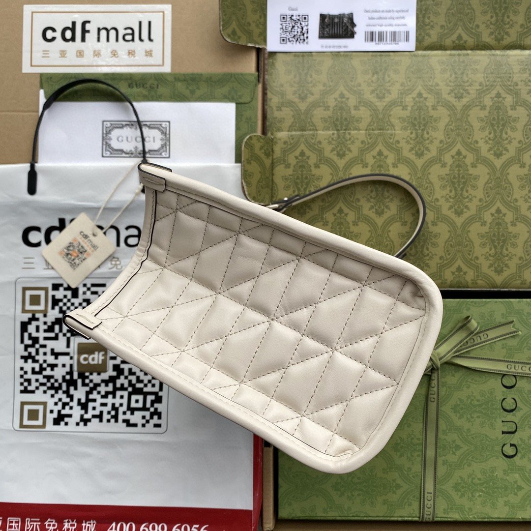 gg Marmont Matelasses 10in 26.5cm White Small Tote Bag