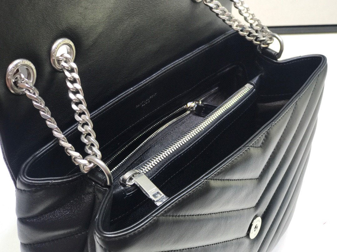 YSL Saint Laurent Loulou MatelassÃ© "Y" 9.8in 23cm Black Small Chain Handbag