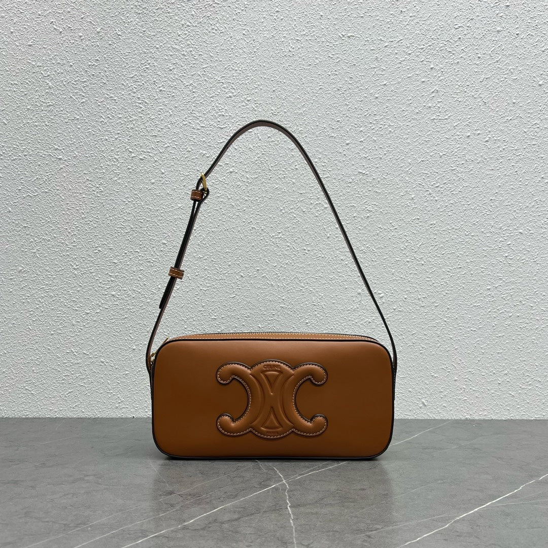 Top Quality Camera Shoulder Bag Cuir Triomphe Brown
