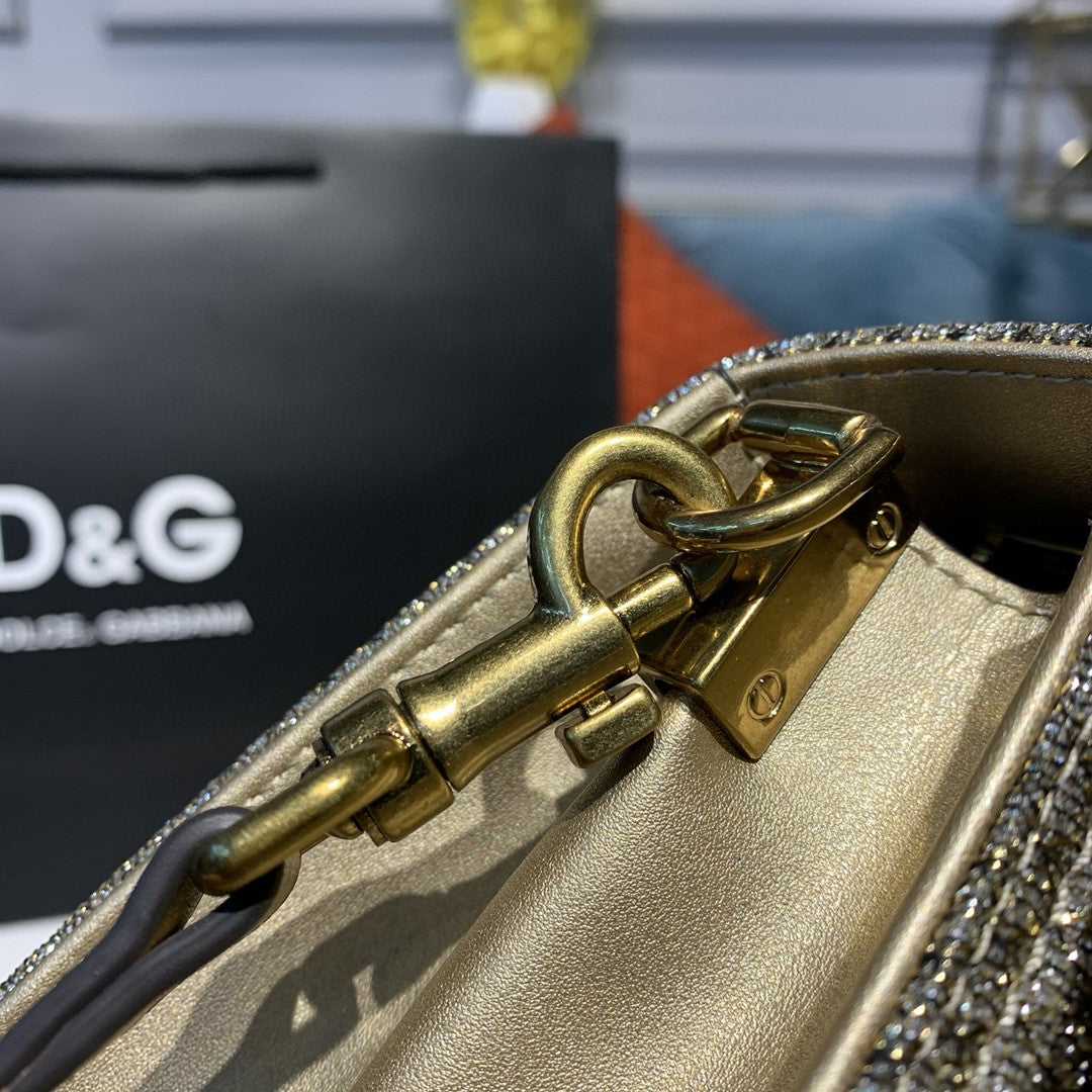 Top Quality Devotion Bag Muticolour For Women Medium Travel Bag