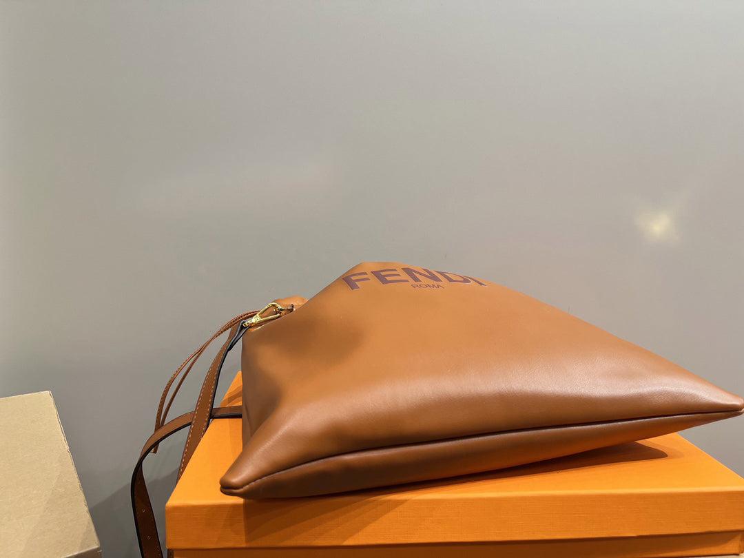 EN - Luxury FEI 281 Travel Bag