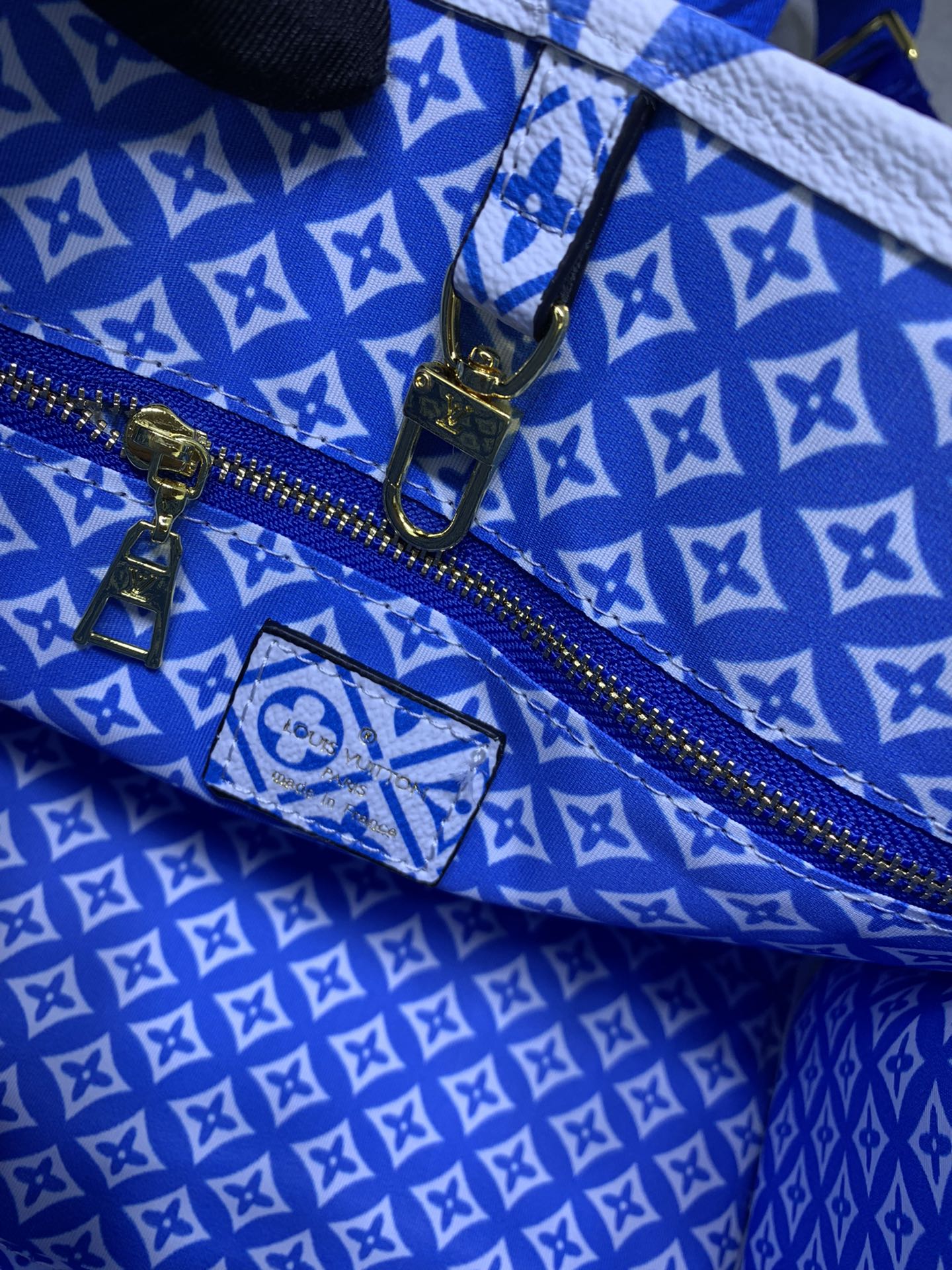 EN - Luxury LUV 820 Travel Bag