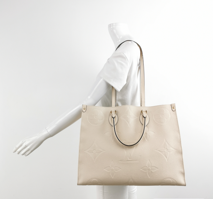 Louis Vuitton (LV) Onthego gm 2019year white 250213781062037