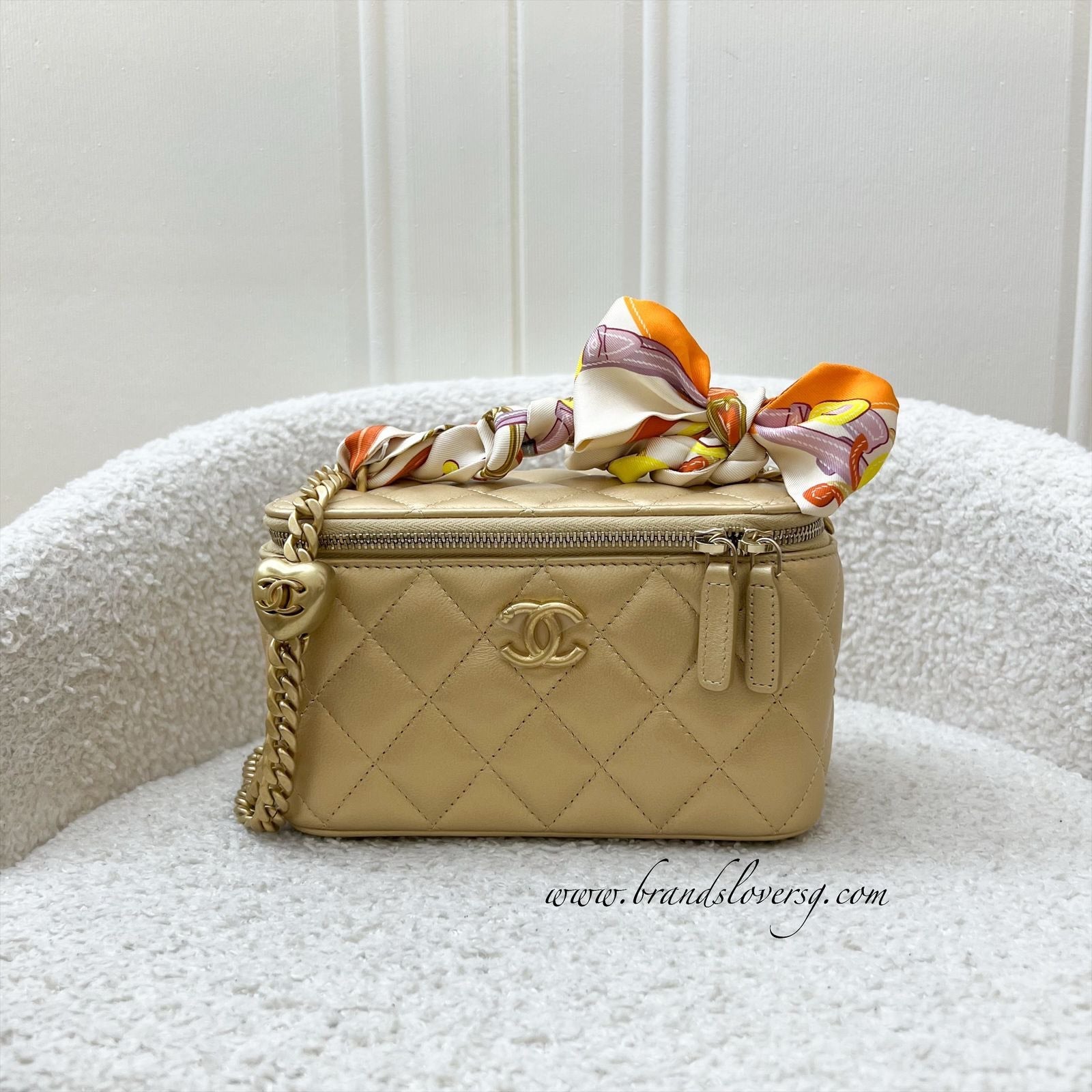 Chanel 23P Heart Adjustable Chain Vanity In Gold Lambskin And Aghw Bag