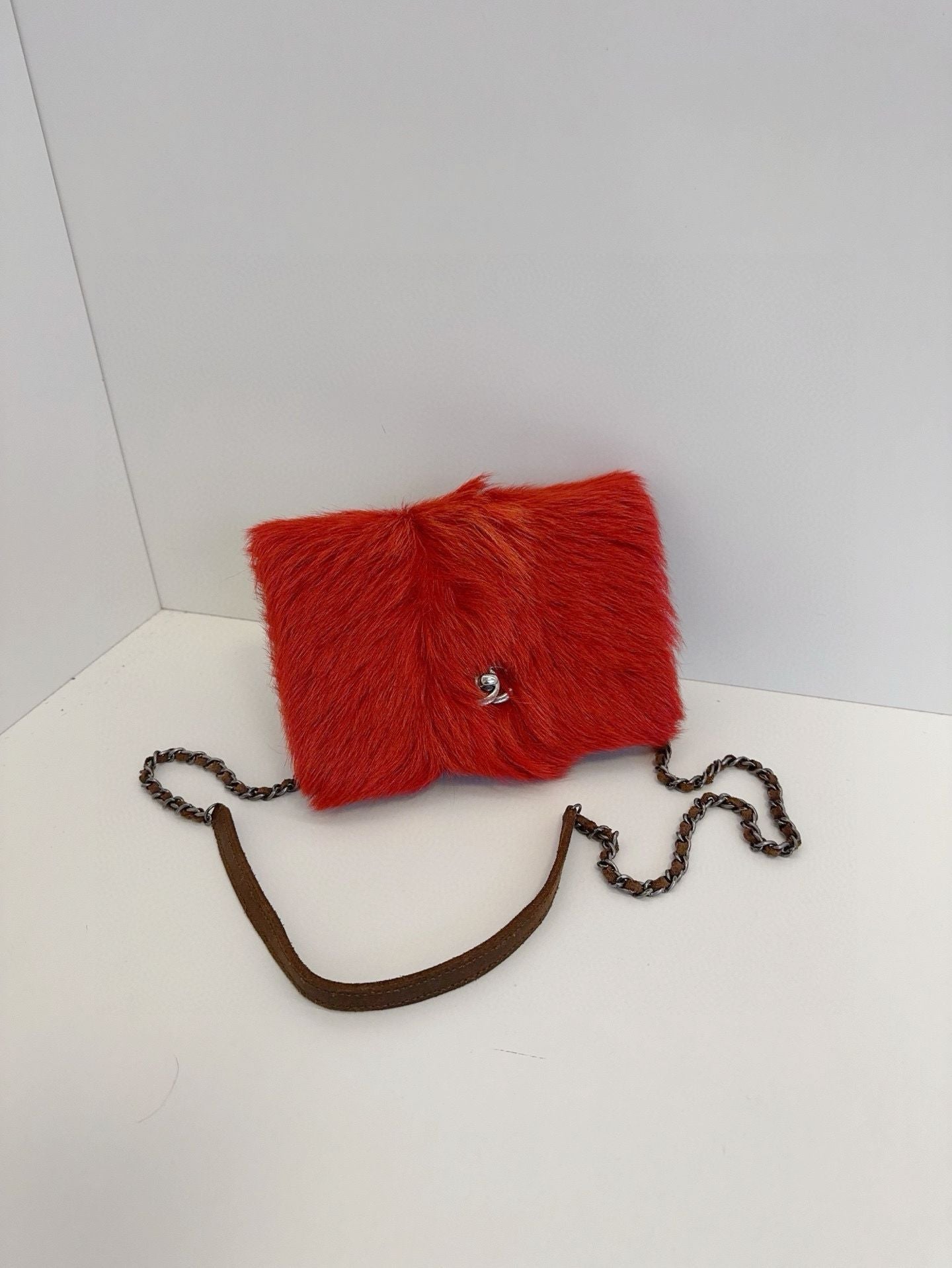   Chanel ECO-fur WOC chain bag red **cm