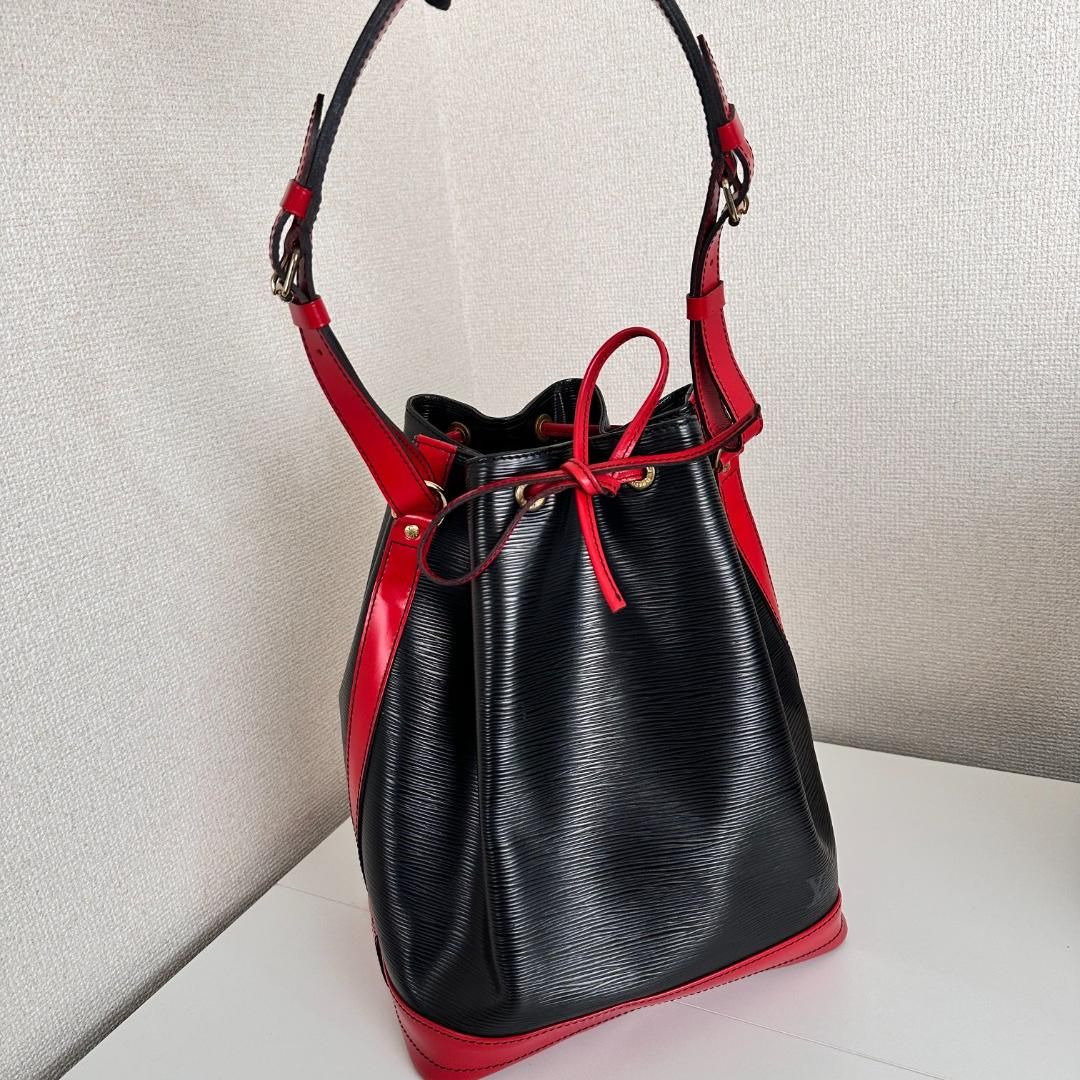 Louis Vuitton LV Monogram Noé   - Black Bucket Bags, Handbags MR1904202566022