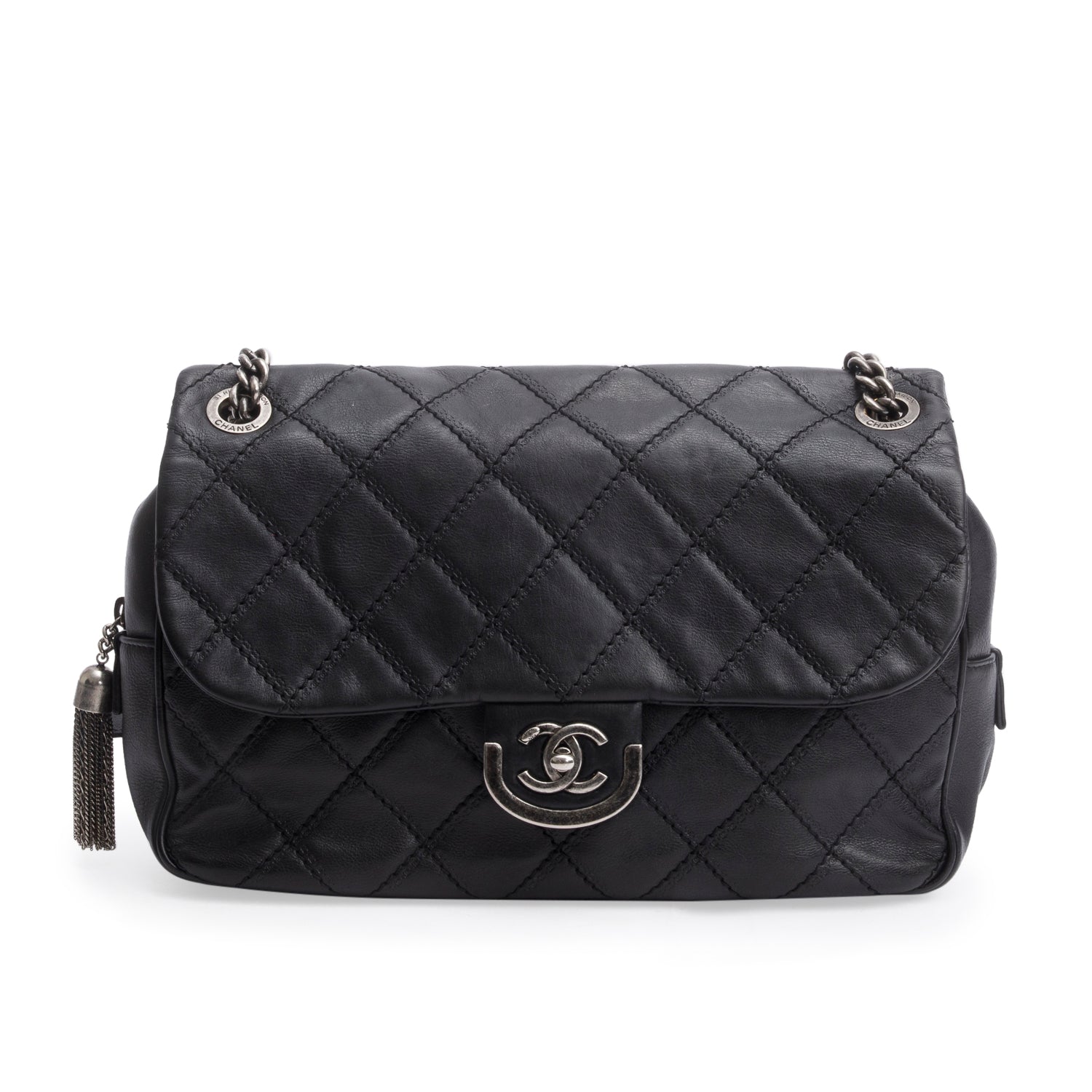 Chanel Quilted Paris-Edinburgh Coco Sporran Flap Leather Calfskin Black Travel Bag Flap Bag
