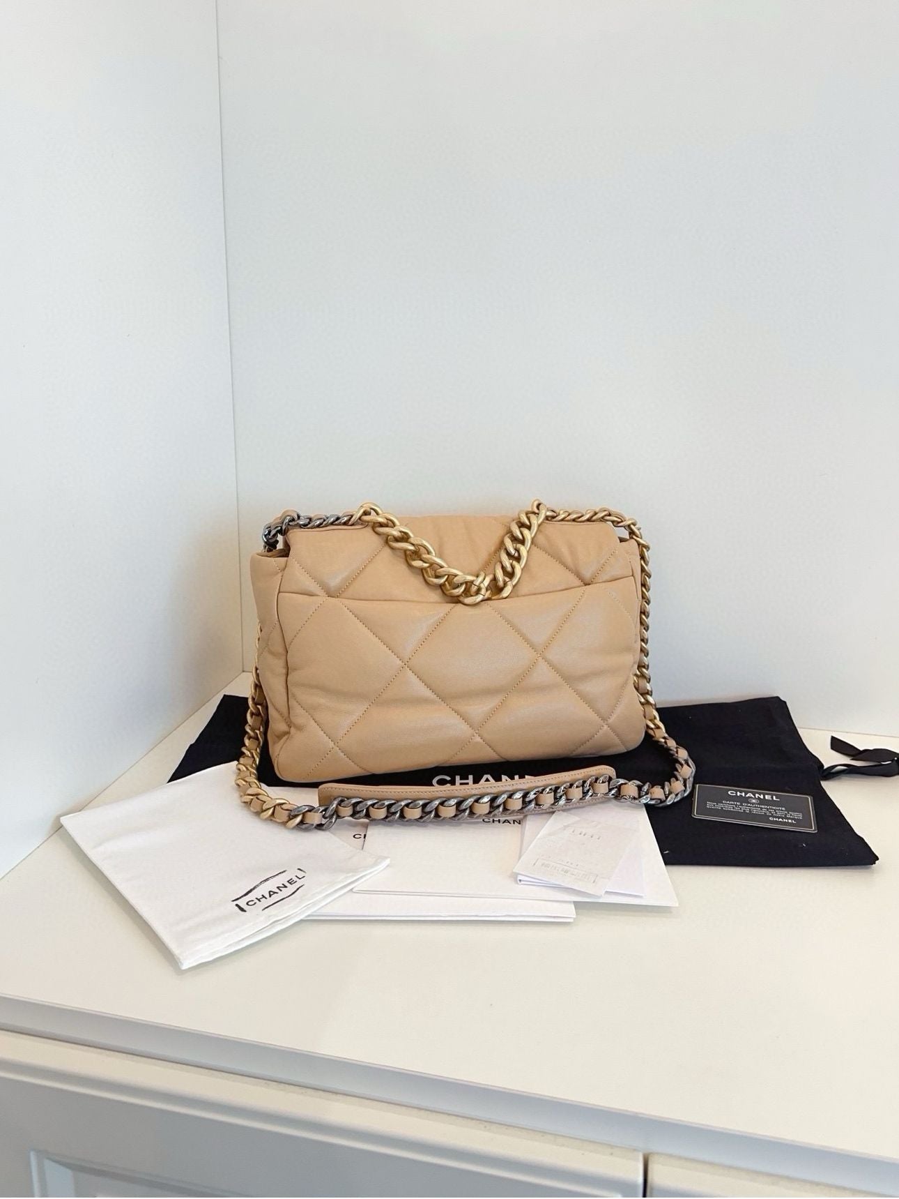 Chanel  bag *cm beige