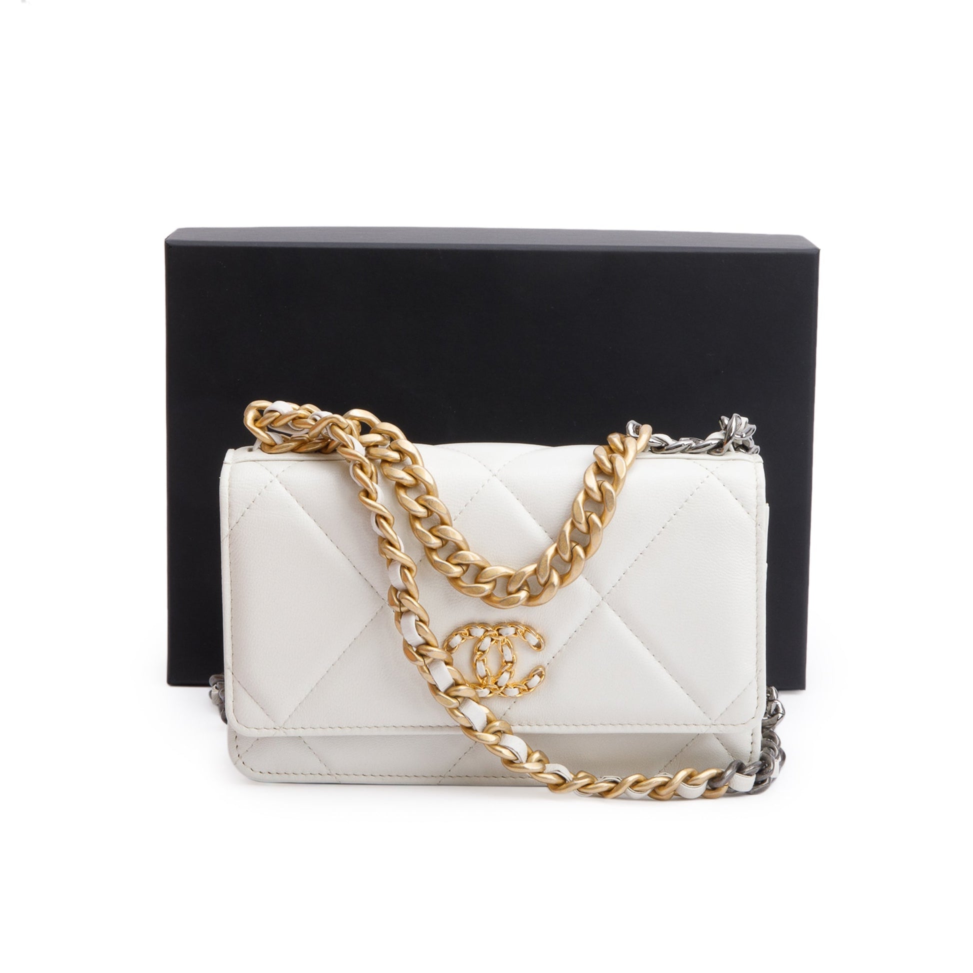 Chanel 19 On Leather Lambskin White Wallet Case