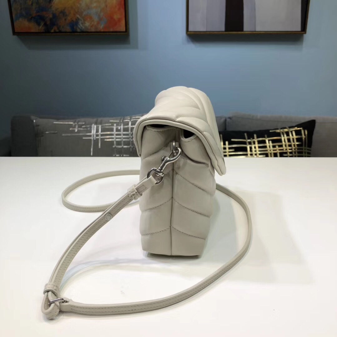 YSL Saint Laurent Loulou 7in 18cm White Mini Shoulder Bag 7In18Cm Ysl