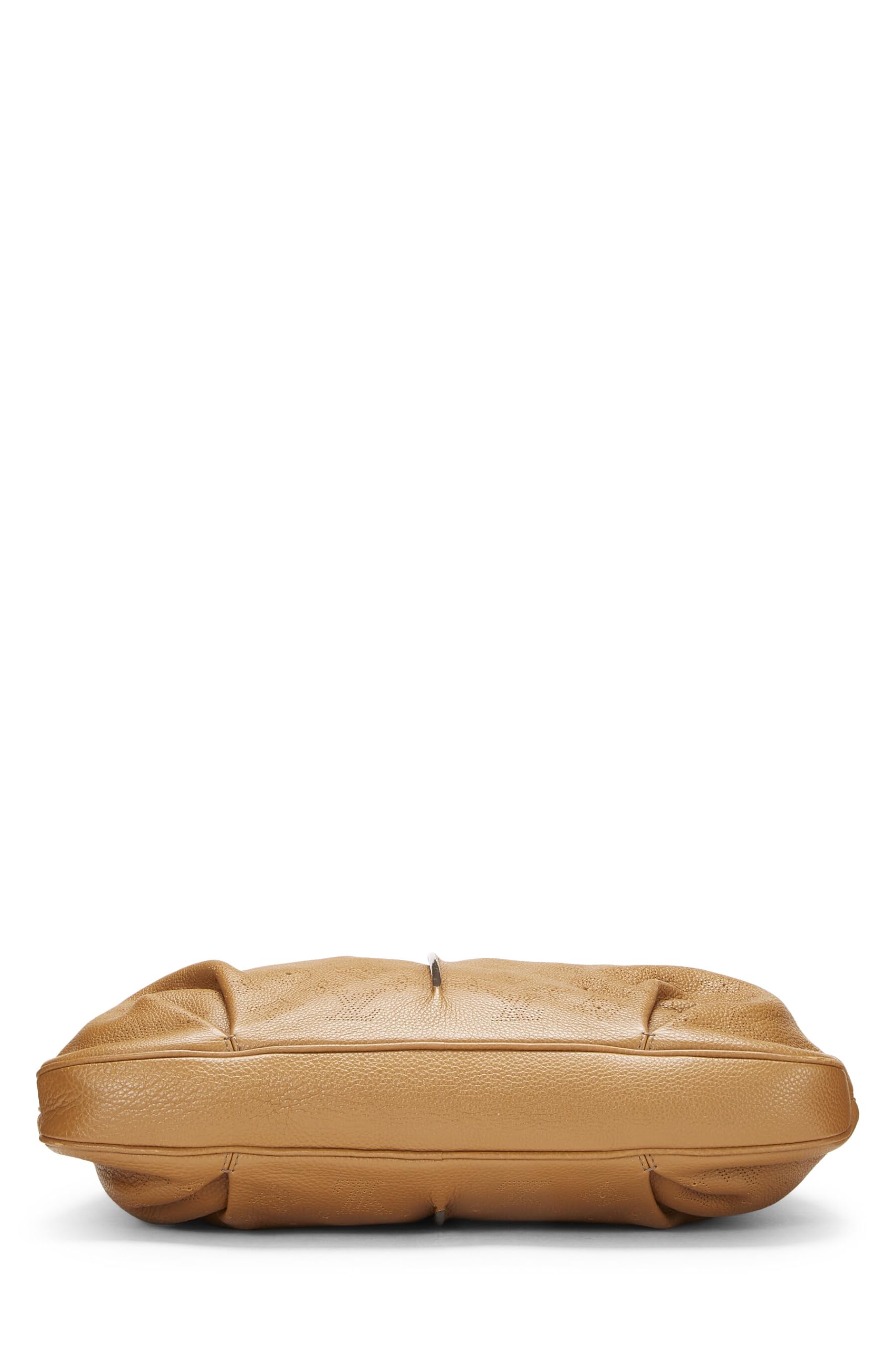 Louis Vuitton,  Beige Monogram Mahina Selene PM, Beige