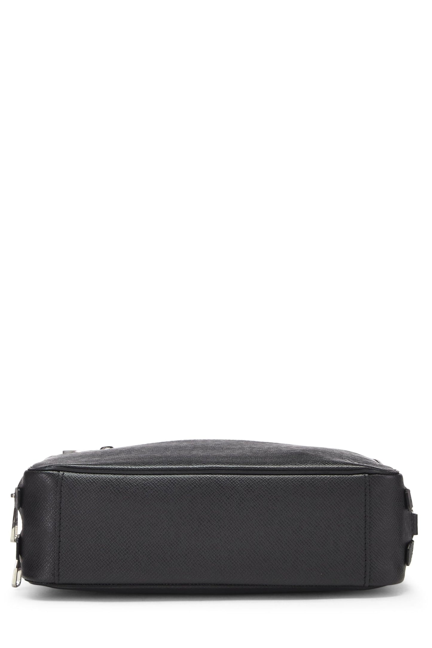 Louis Vuitton,  Black Taiga Neo Pavel, Black