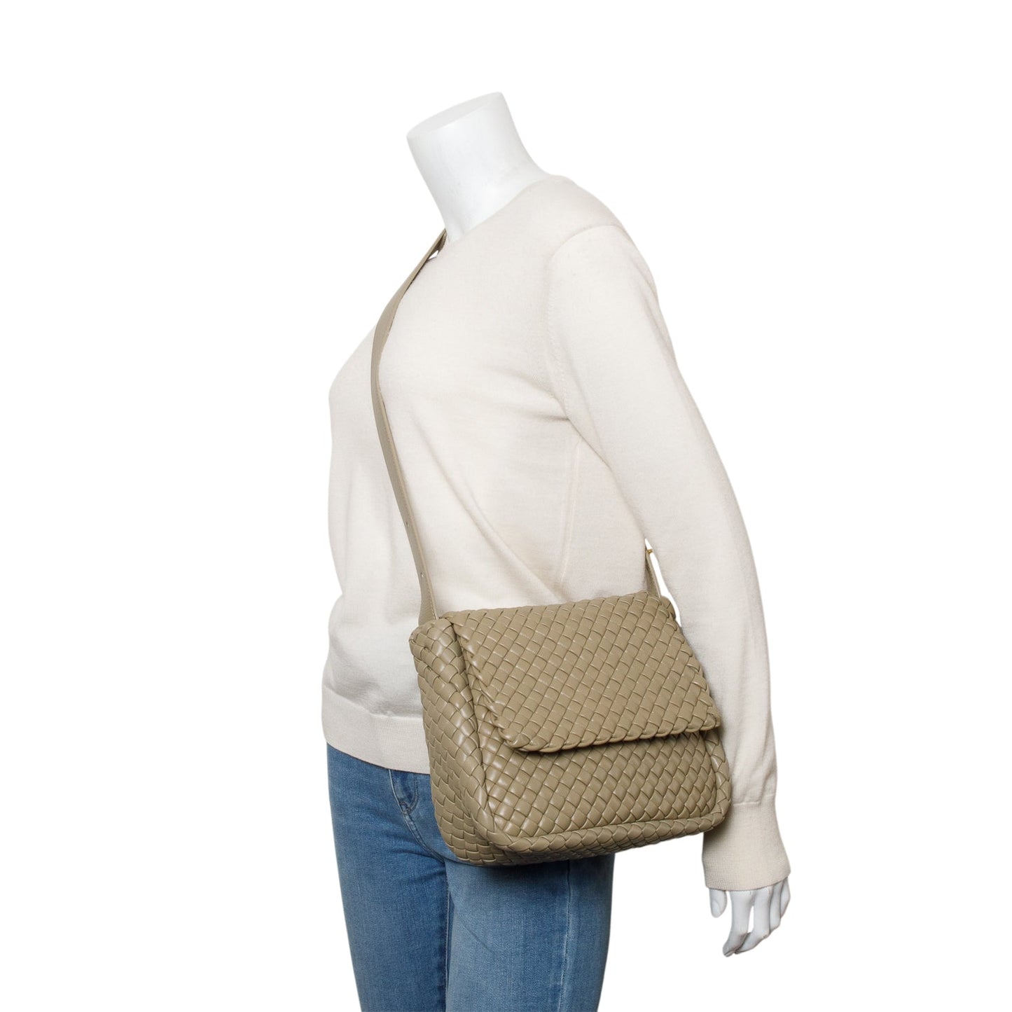 Bottega Veneta Grey Intrecciato Cobble Shoulder Bag Leather Medium