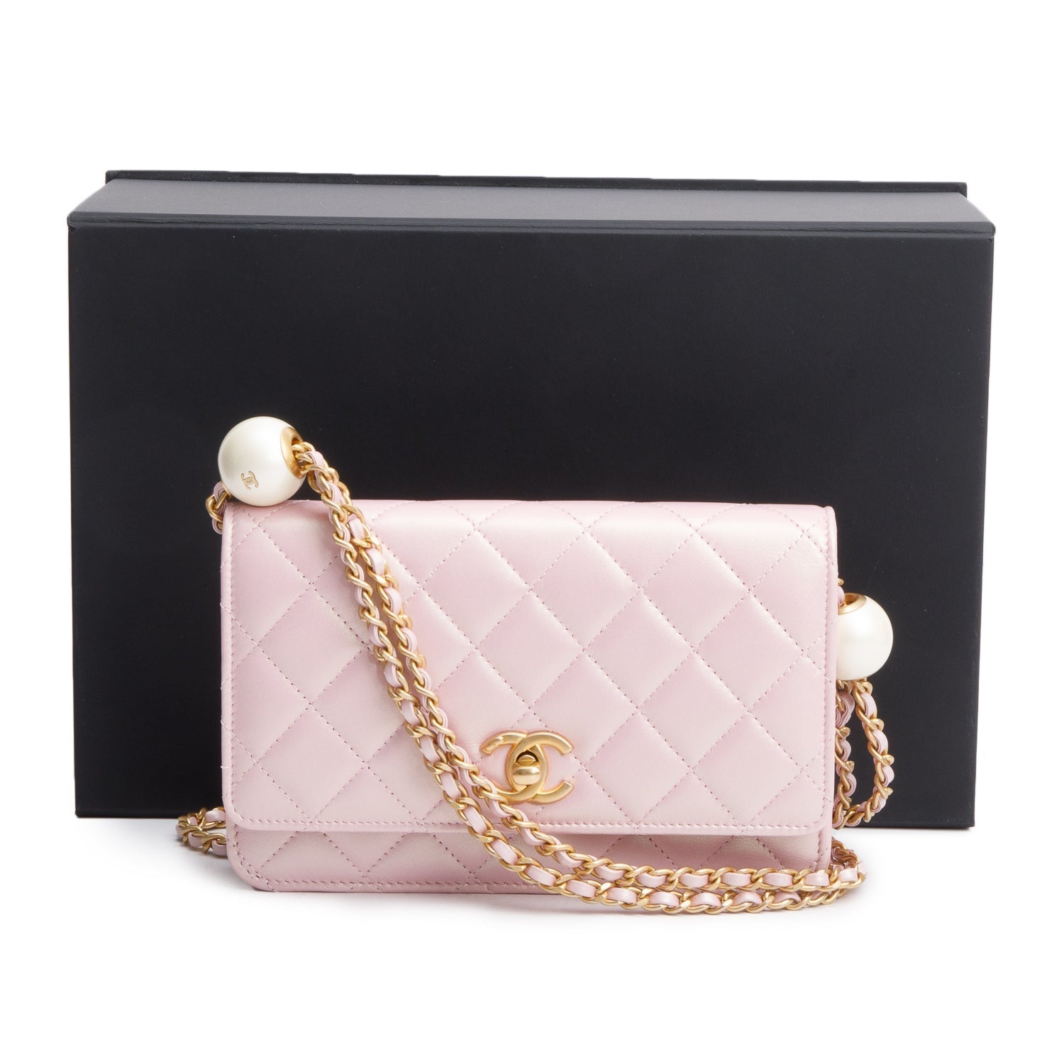 Chanel Iridescent Quilted CC Pearl Crush Leather Lambskin Pink Wallet Case