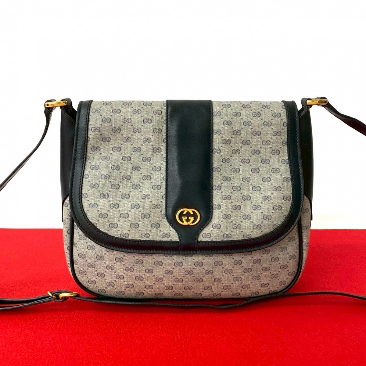 Gucci Leather Navy Shoulder Bag