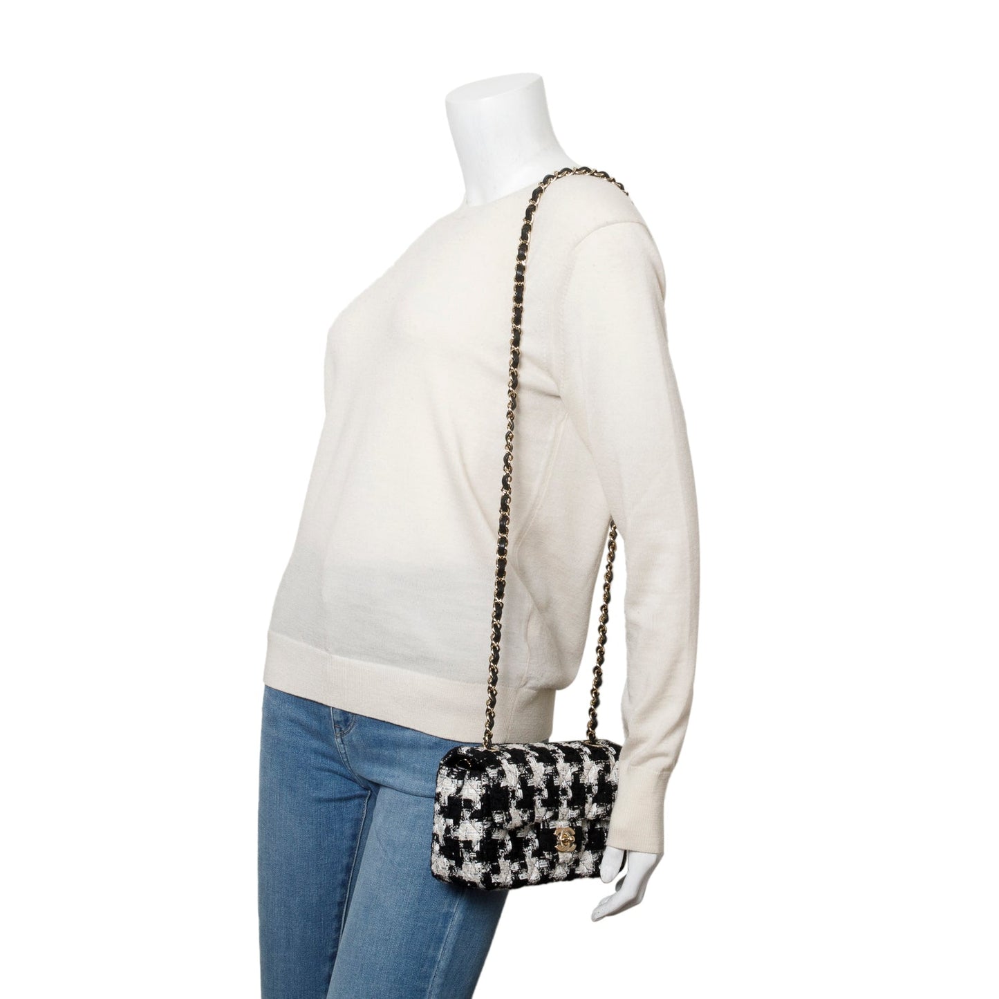 Chanel Tweed Houndstooth Quilted Rectangular Flap Black White Travel Bag