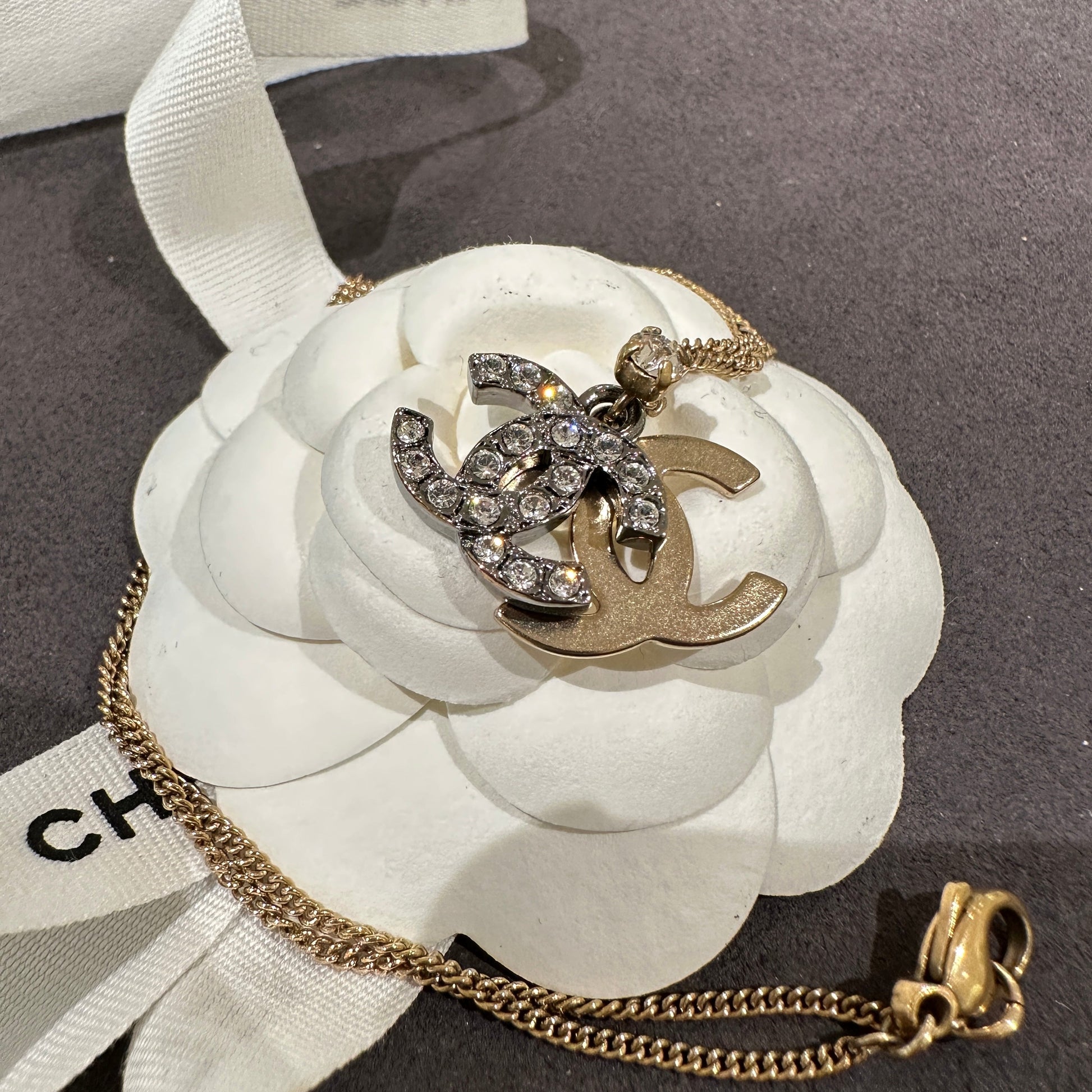 Chanel   double CC necklace