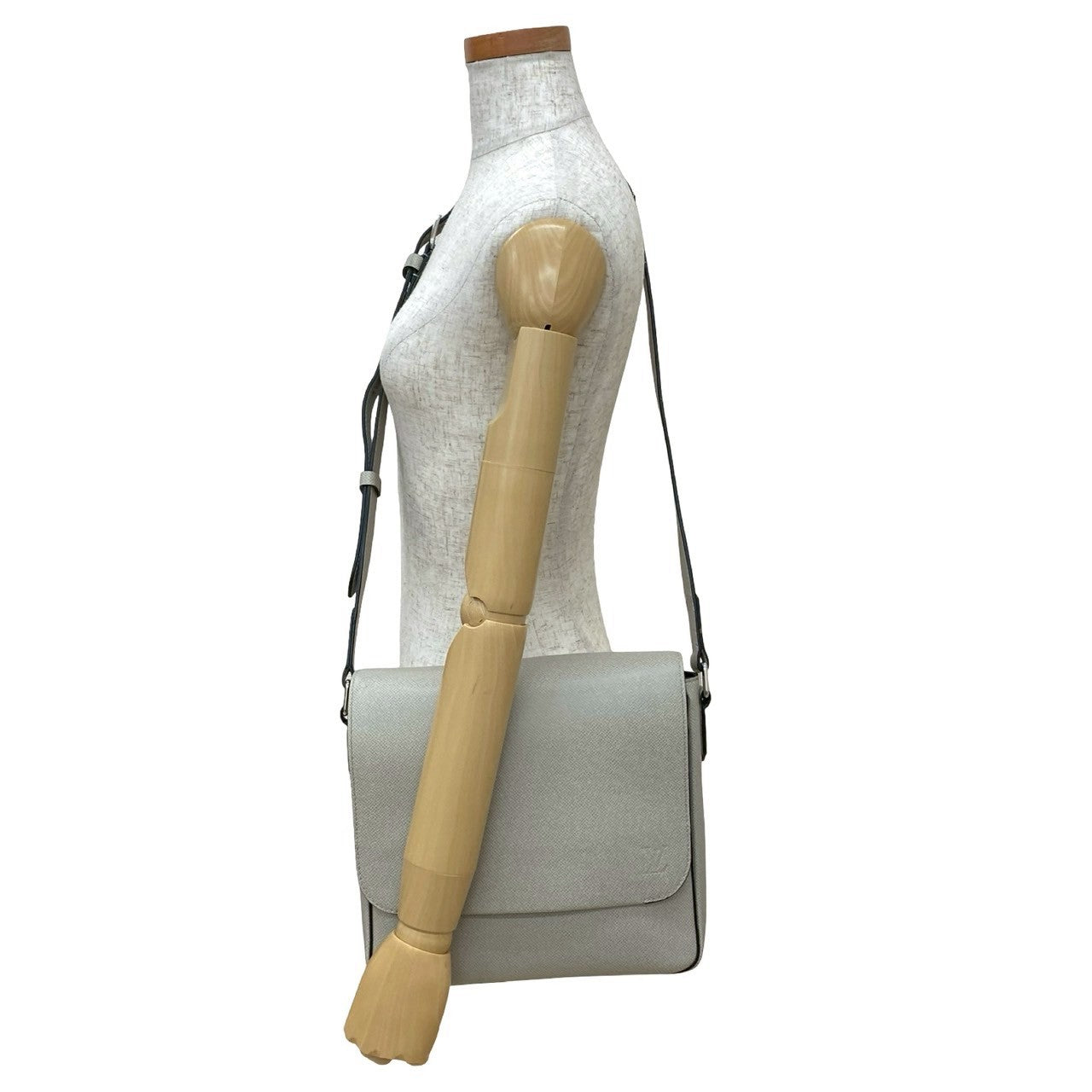 Louis Vuitton Taiga Roman PM Leather Gray Shoulder Bag