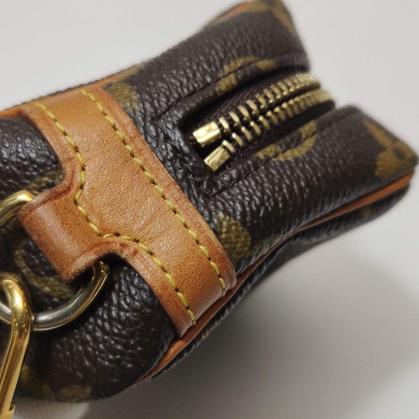 Louis Vuitton Monogram Zippy Coin Purse