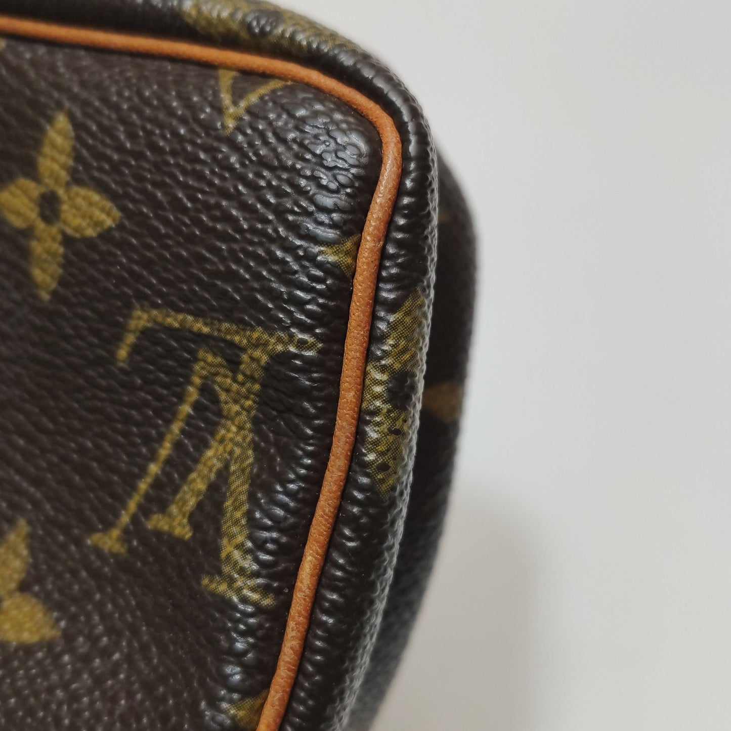 Louis Vuitton Monogram Zippy Coin Purse