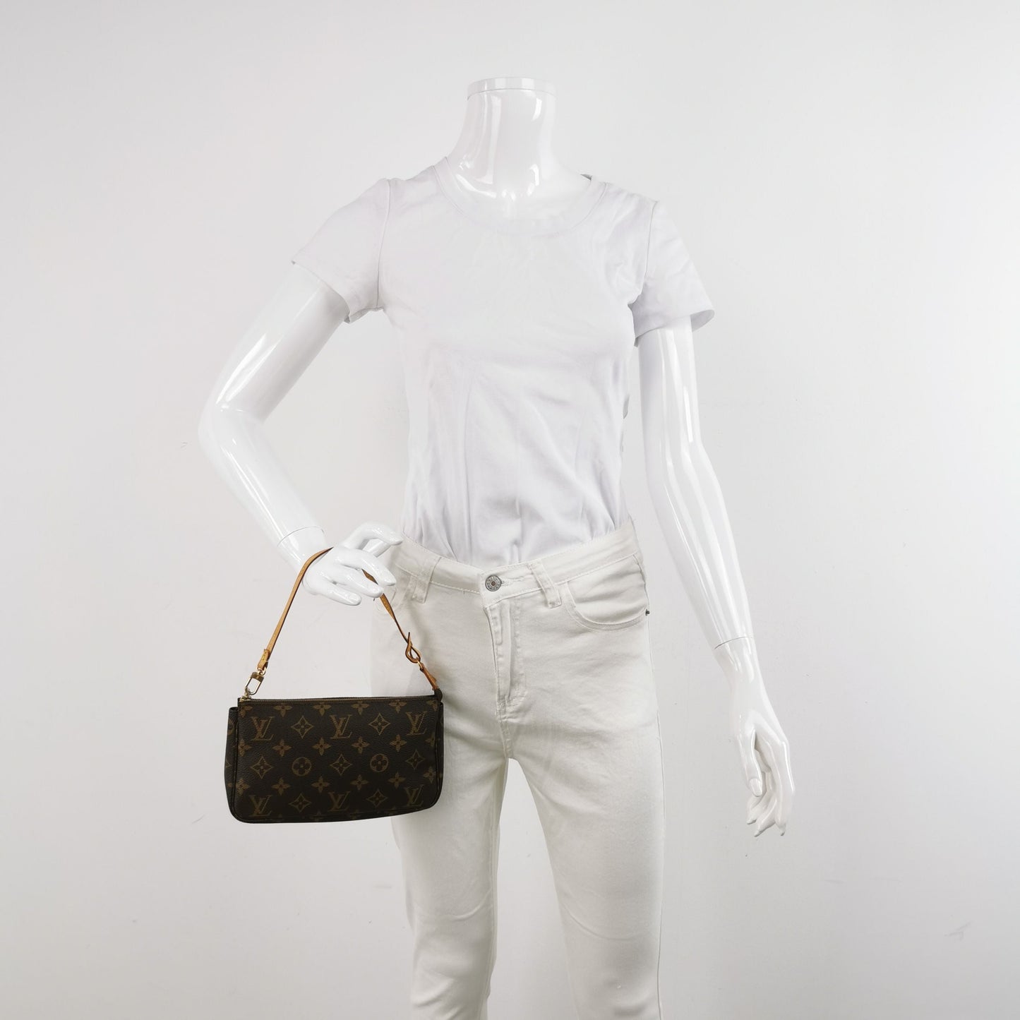 Louis Vuitton Accessories Mahjong Bag Large Vegetable Tanned Leather Monogram Print   Handbag 24120478969953