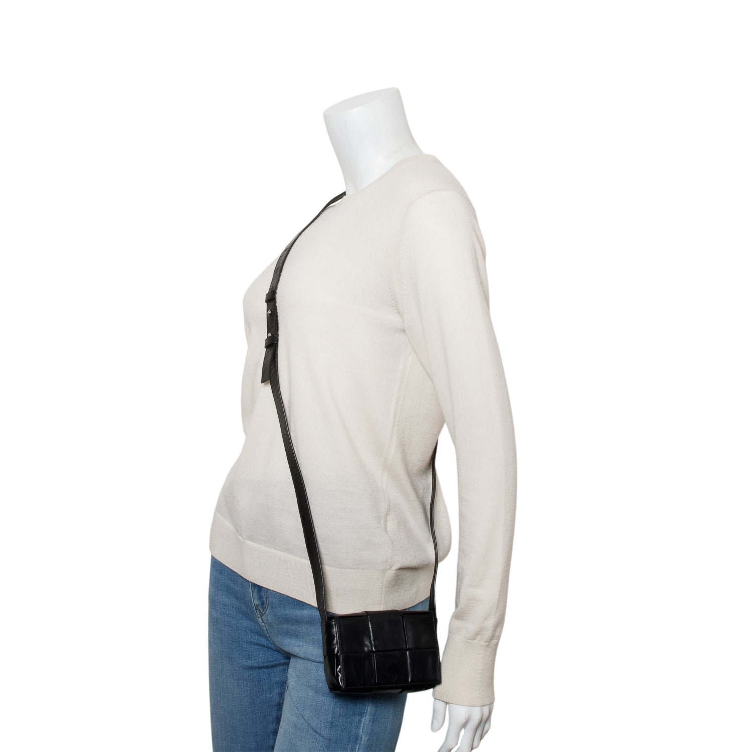 Bottega Veneta Paper Calfskin Maxi Intrecciato Extra Cassette Crossbody Black Mini Crossbody Bag