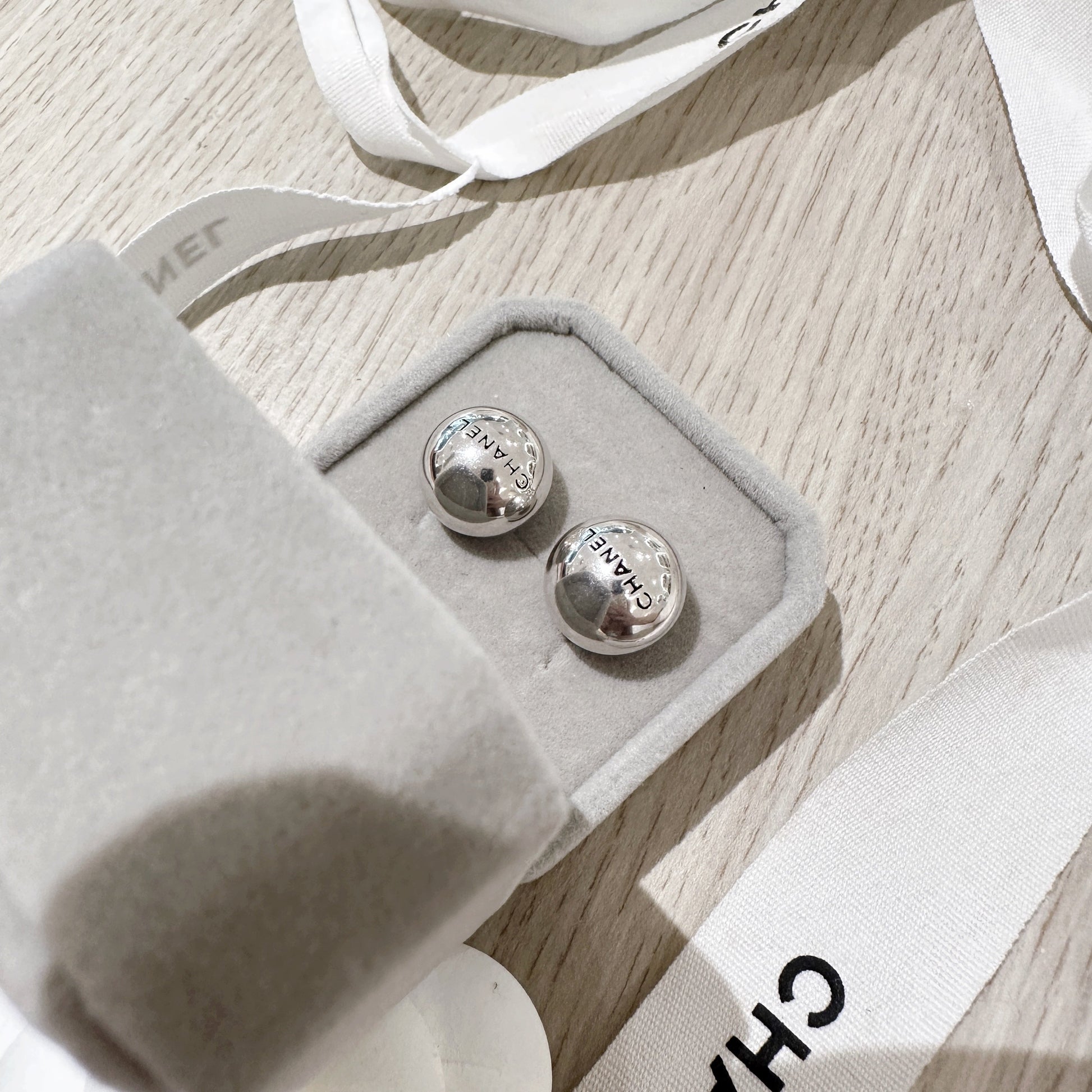 Chanel   earrings