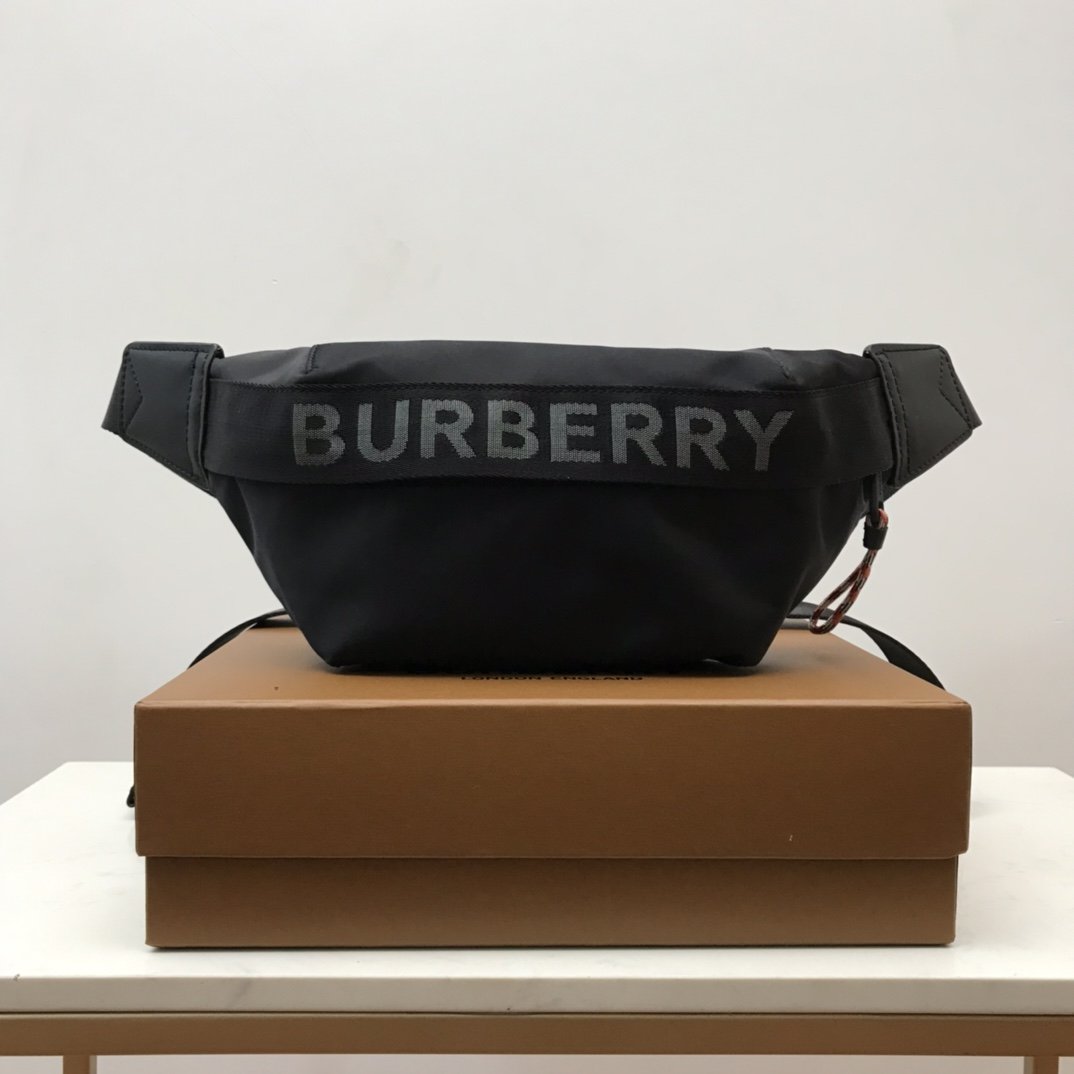 Top Quality Detail Econyl Sonny Bum Bag Black Logo Travel Bag