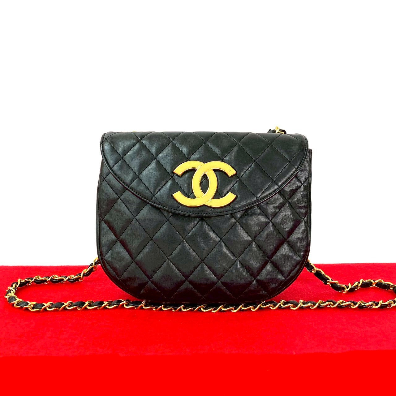 Chanel lambskin Matrasse Black Shoulder Bag 25