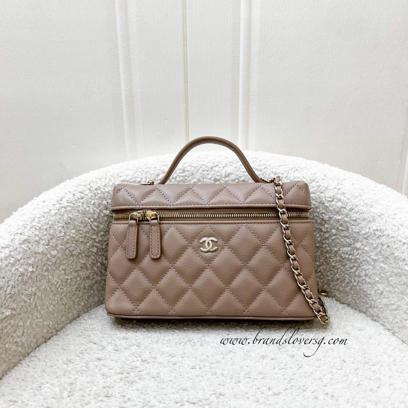Chanel [Bn - Local Full Set - Dec ] Vanity Clutch With Chain (Lp Style Bag) In 26P Beige Caviar And Lghw ( )