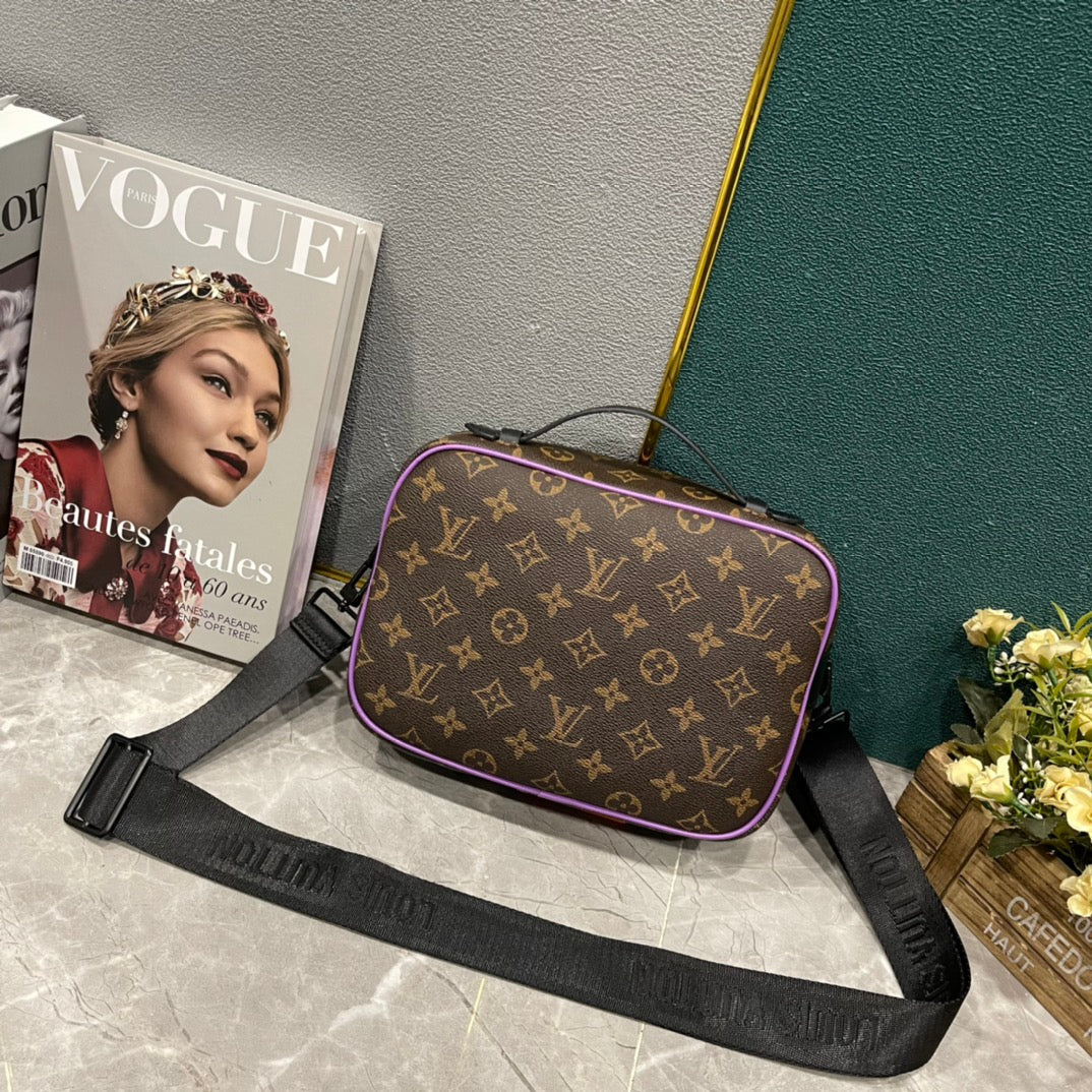 EN - Luxury LUV 850 Travel Bag