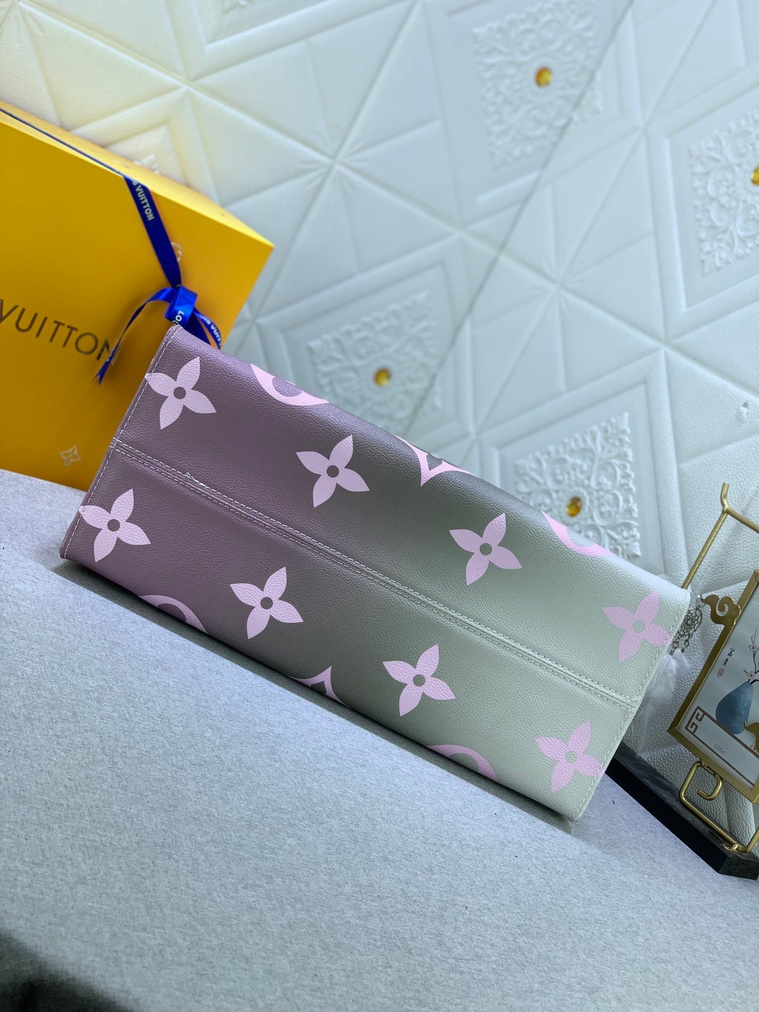 EN - Luxury LUV 750 Travel Bag