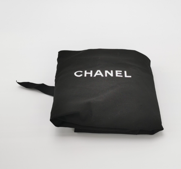 Chanel . Flag Bag Maxi black patent leather *.*cm