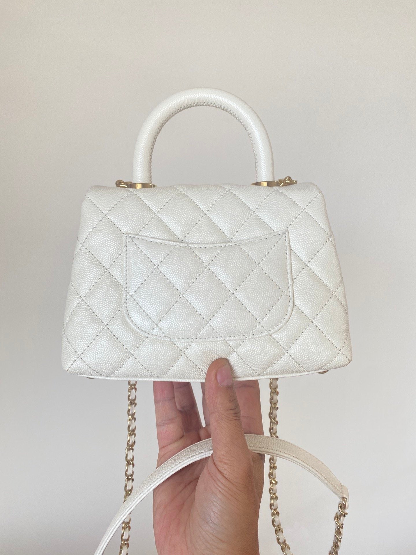 CHLMini 7.5in 19cm White Flap Top Handle Mini Bag Wombeaunoirrbeaunoirr 75In19Cm
