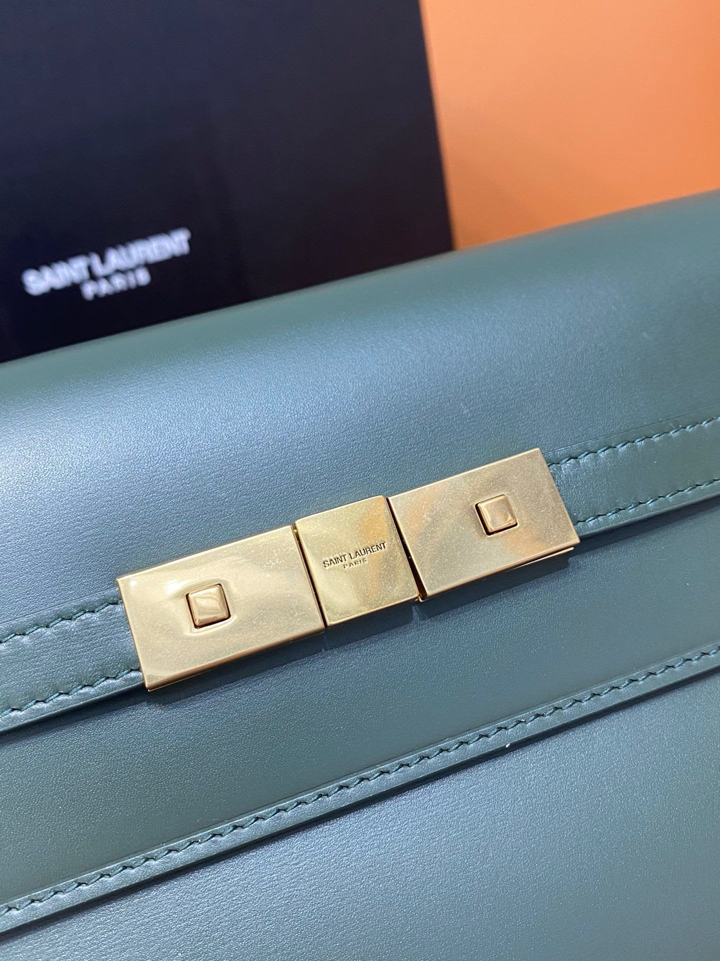 YSL Saint Laurent Manhattan Dark 9in 24cm Green Small Shoulder Bag