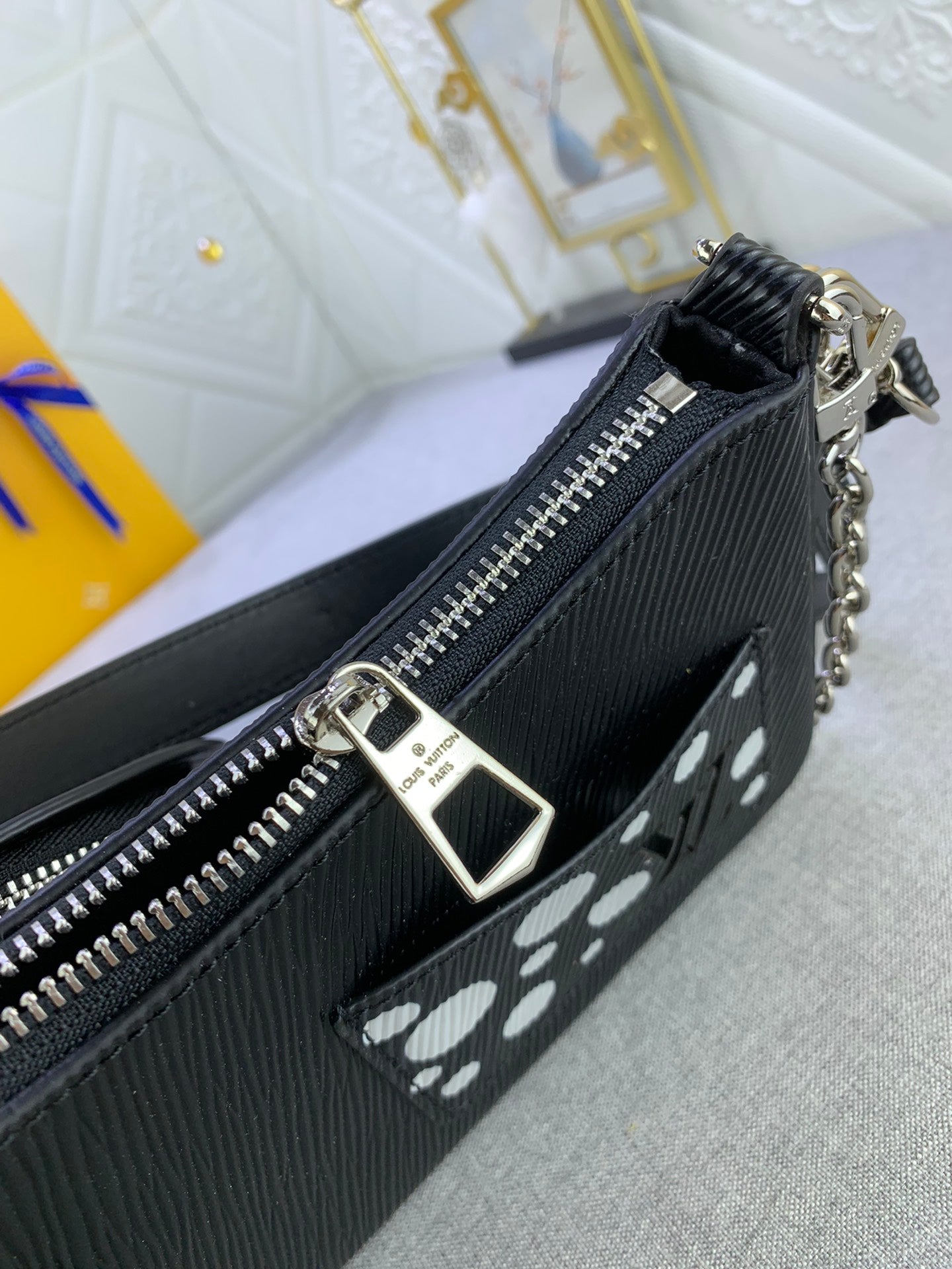 EN - Luxury LUV 770 Travel Bag