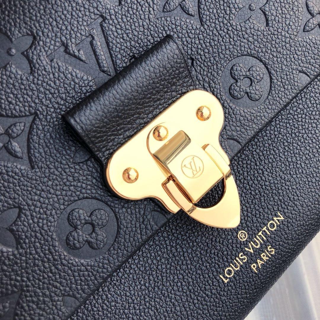 Louis Vuitton VAVIN MM Fashion Accessory
