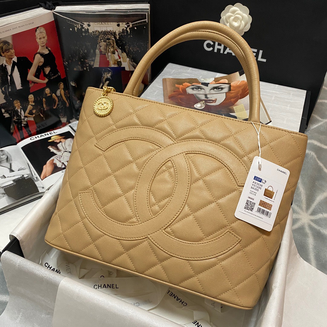 Chlmedallion Tote Hardware Caviar Yellow For Women Gold Shoulder Bag