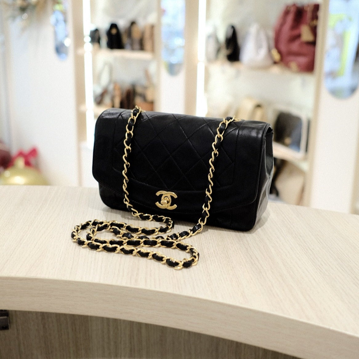 Chanel   diana 22cm