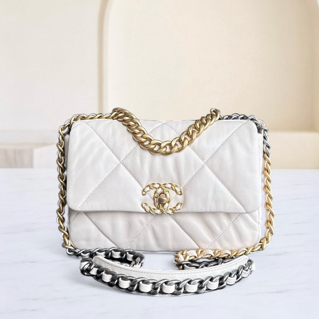 Chanel 19 Bag - Goatskin Light Two-tone Hardware Quilted Beige Handbag