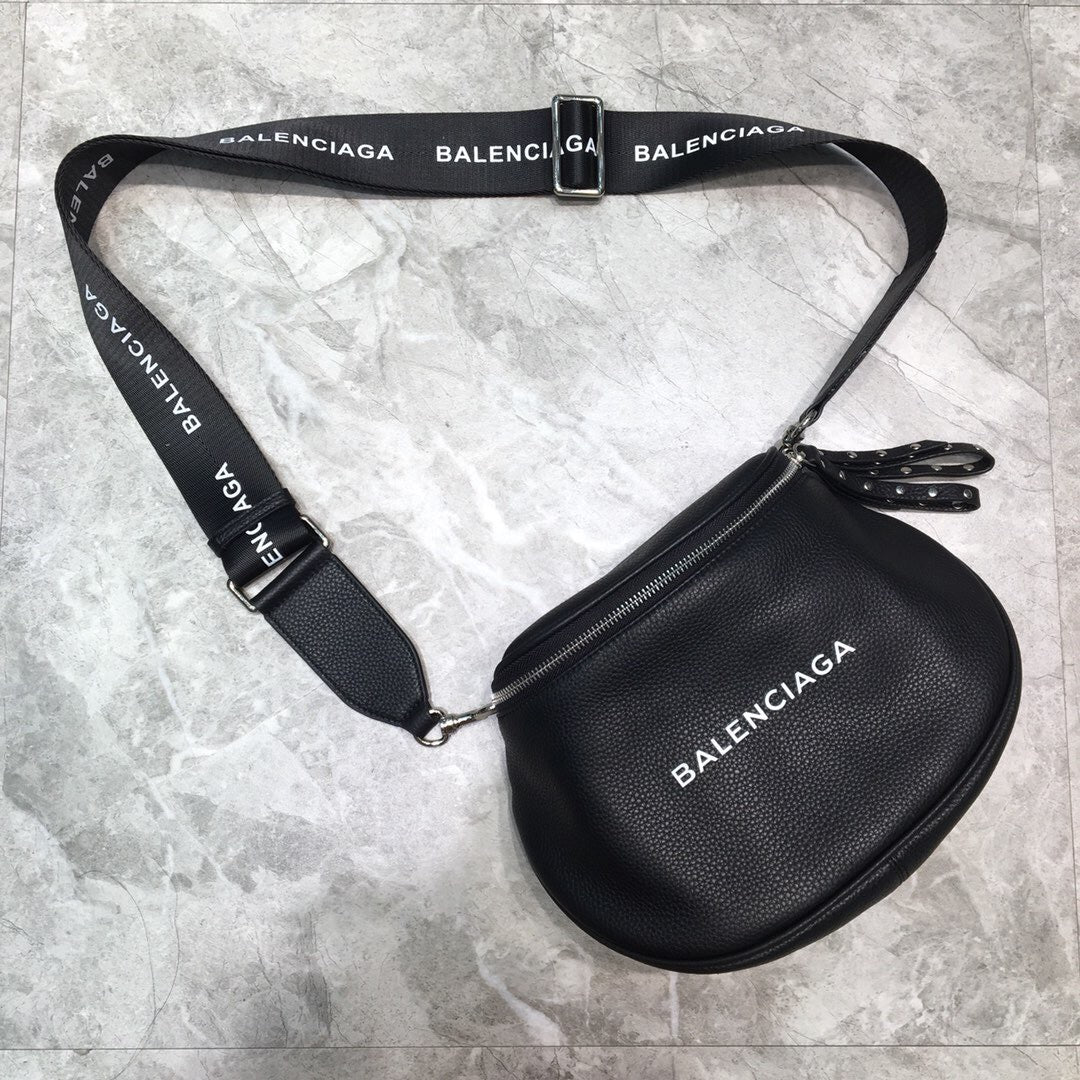 Top Quality Sling Bag In For Women Black Travel Bag