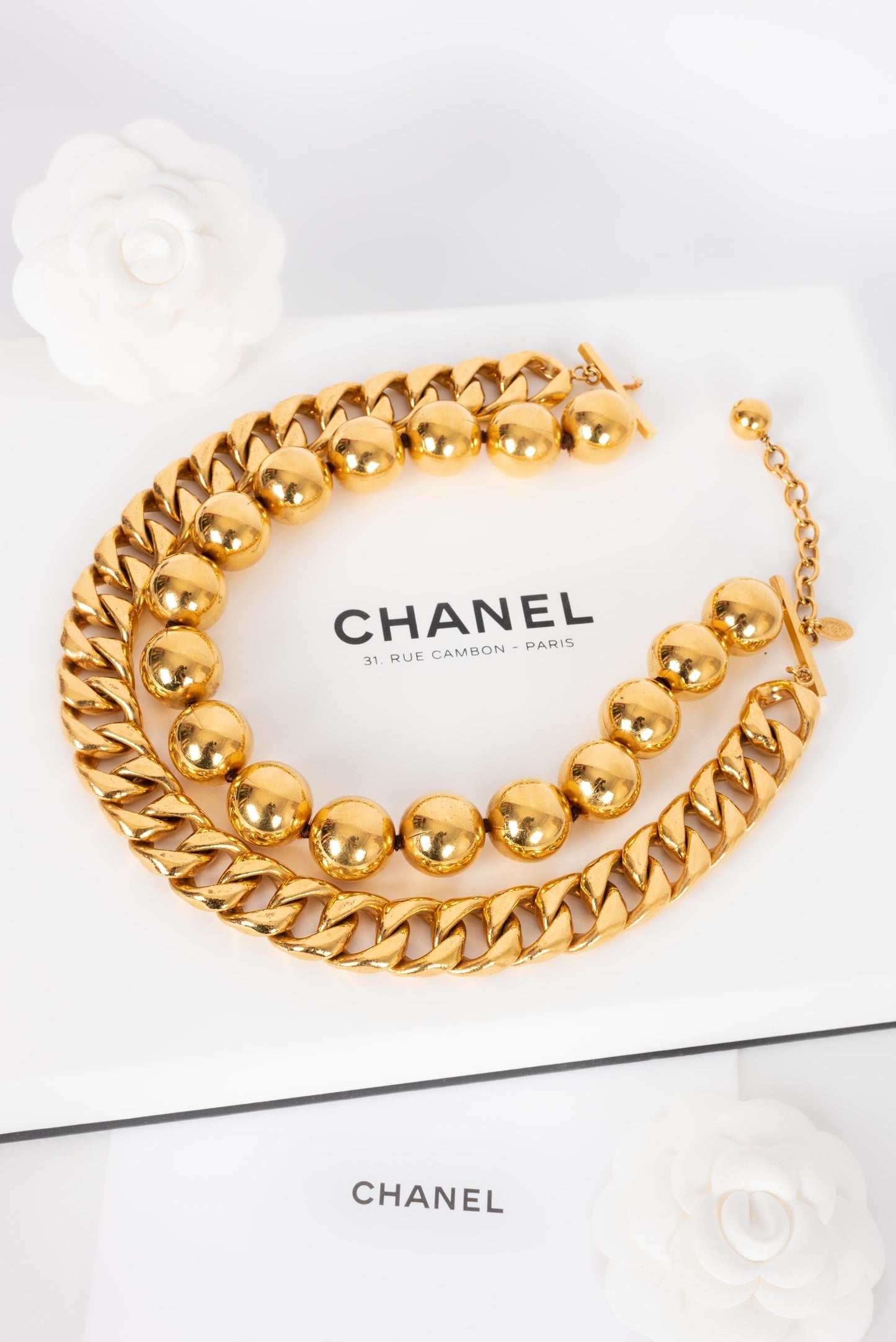 Collier dor?© Chanel s