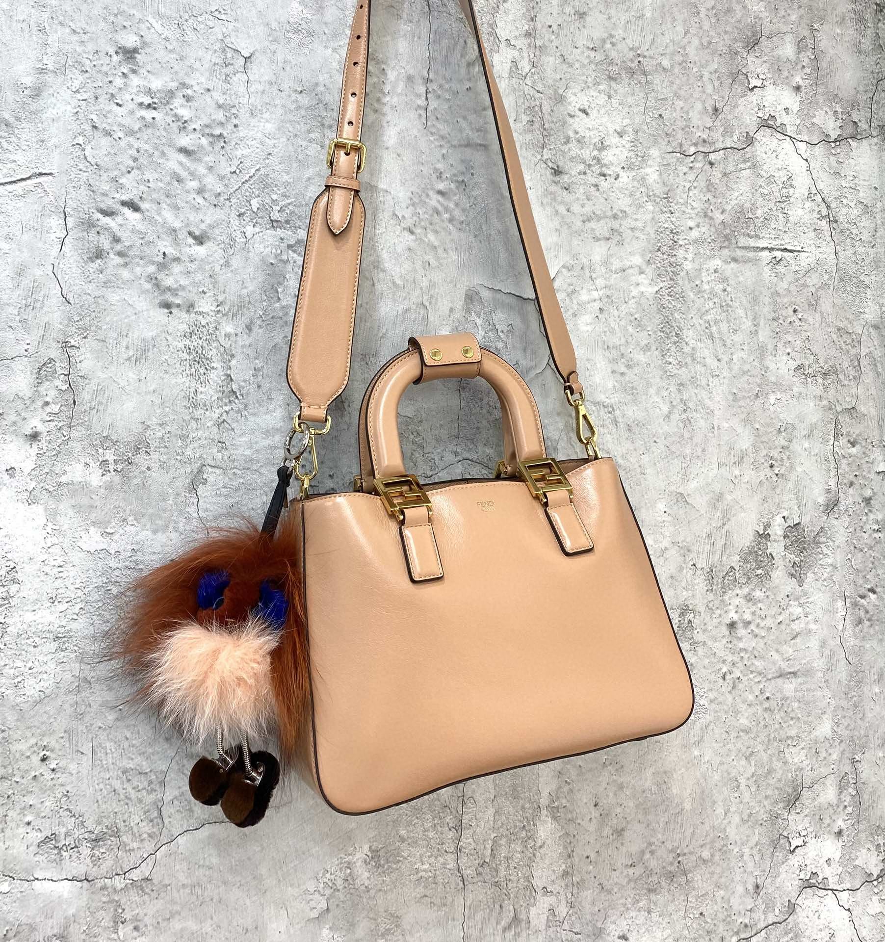 Fendi Top QualityTop Quality FF 38cm Pink Medium Shoulder Bag