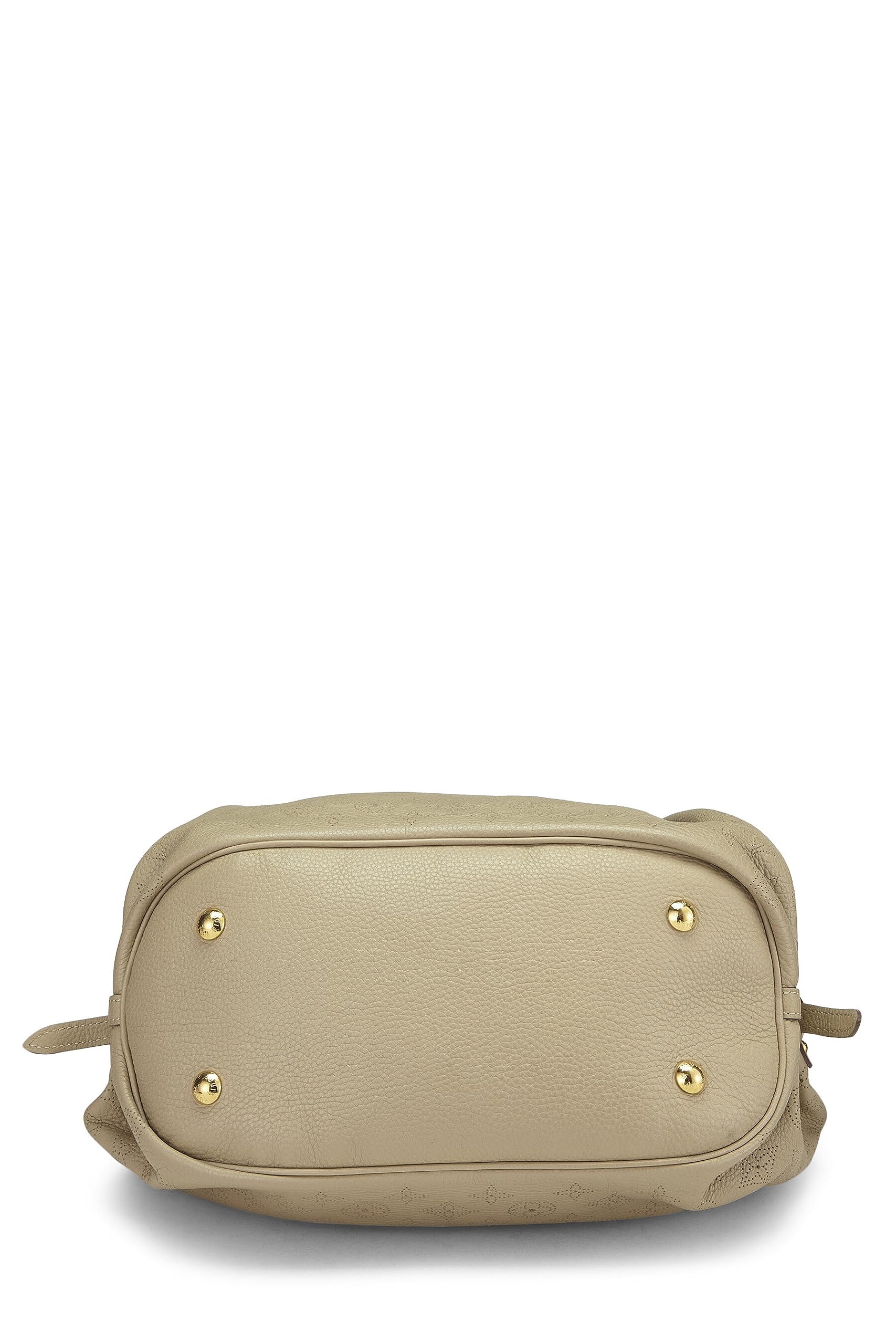 Louis Vuitton,  Beige Monogram Mahina Large, Beige