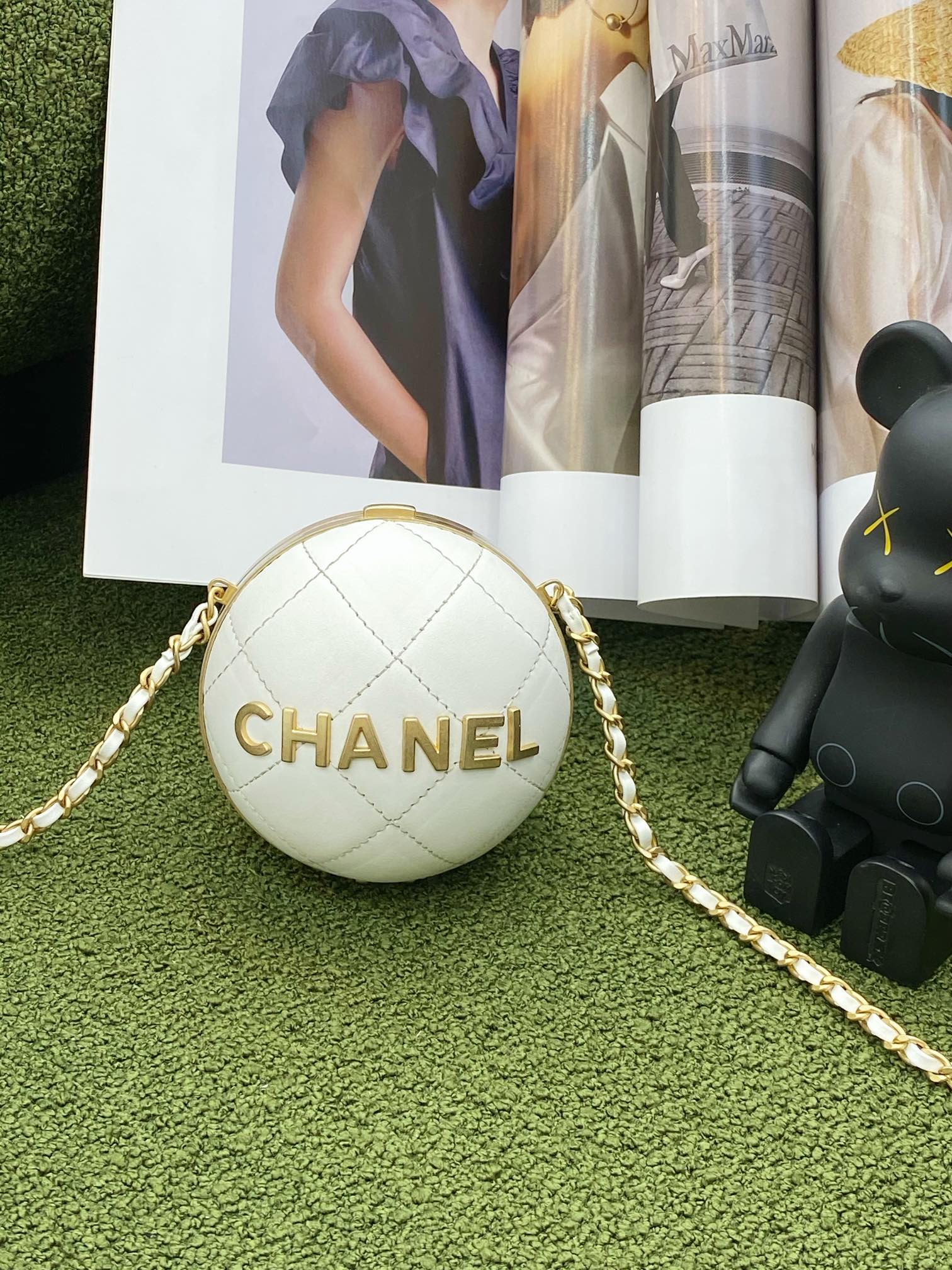 CHL Ball 23.5cm 9.25in White Gold Chain Travel Bag