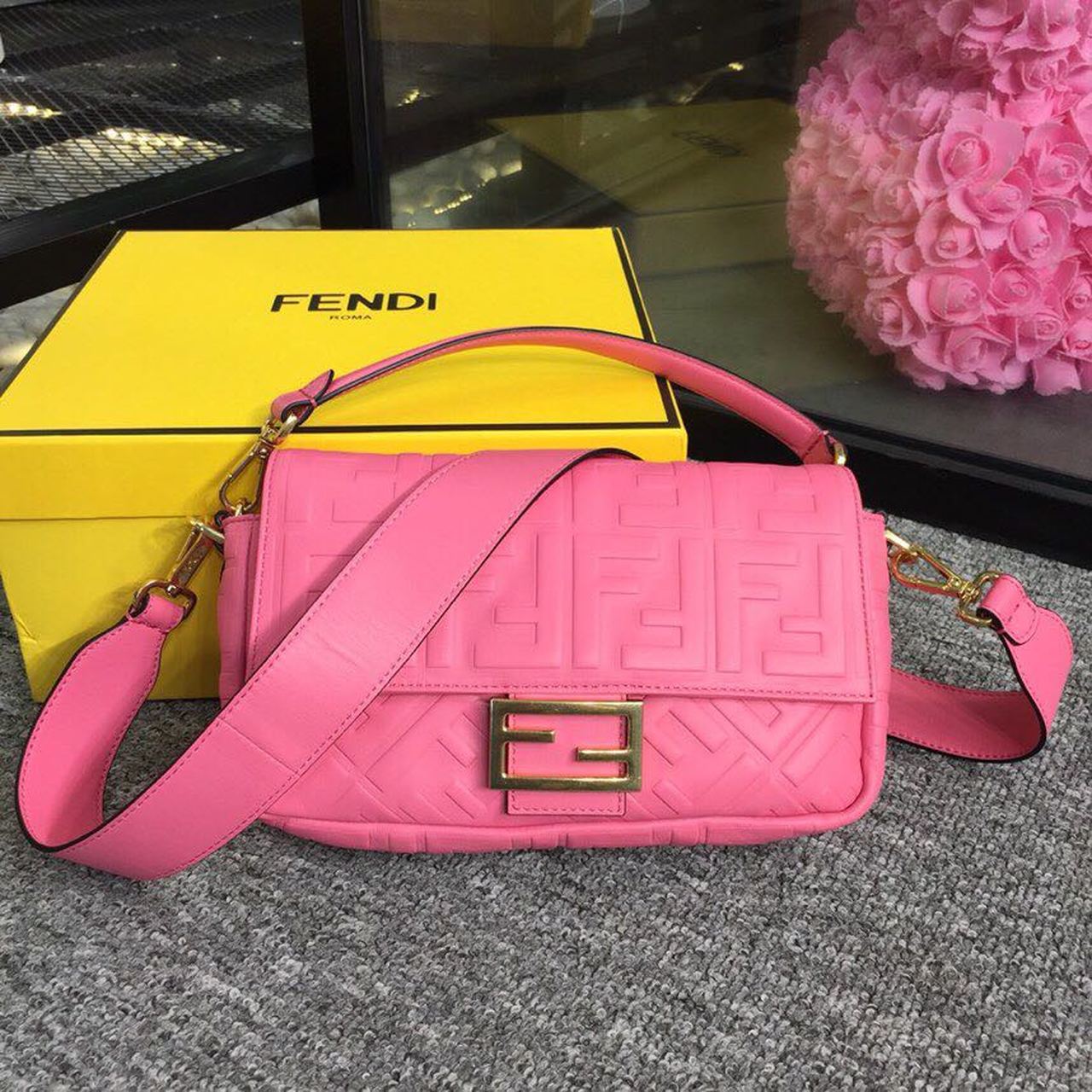 Fendi Top QualityTop Quality Baguette Nappa Pink FF Crossbody Bag