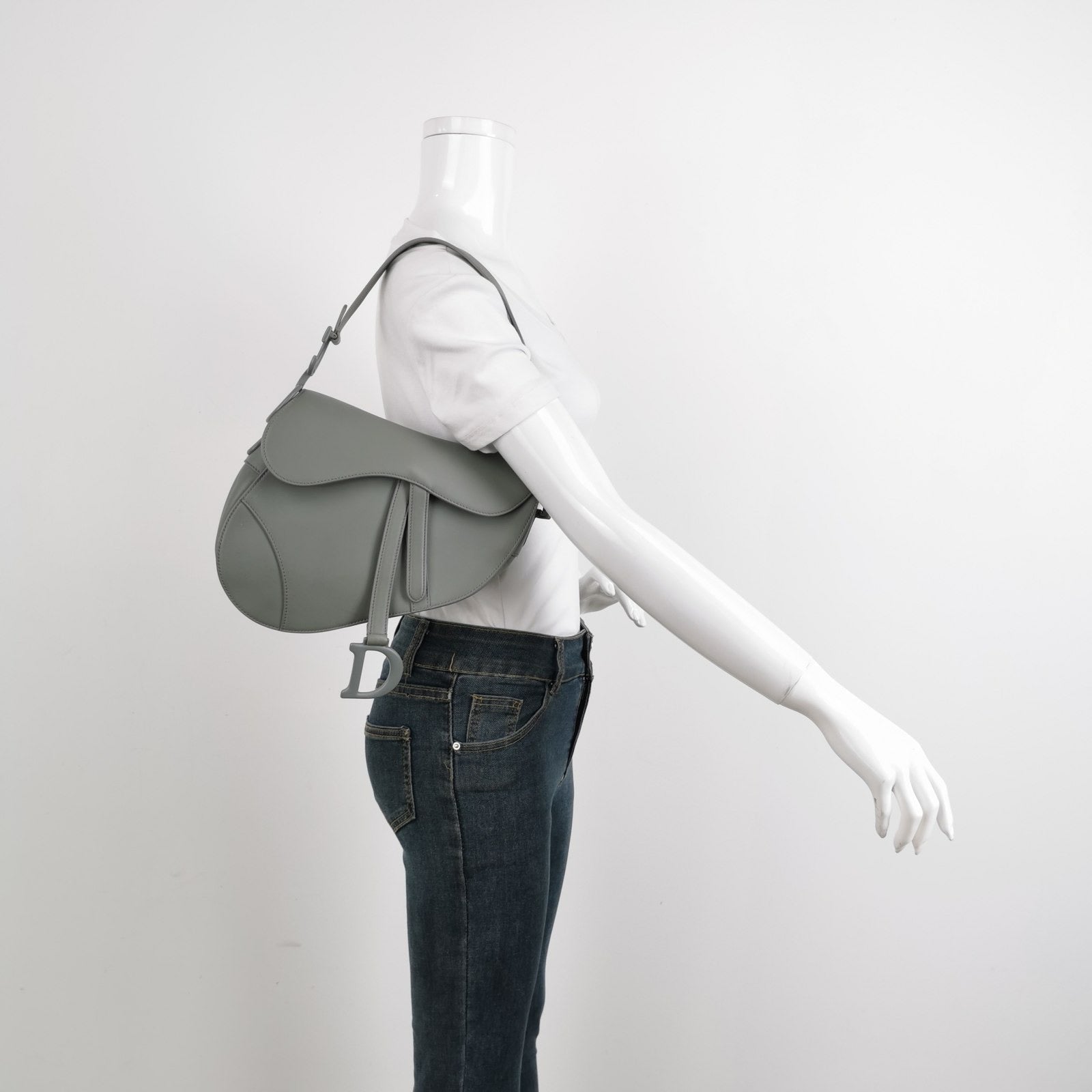 Dior Saddle Calfskin Matte Monochrome Grey Handbag Leather Medium Travel Bag