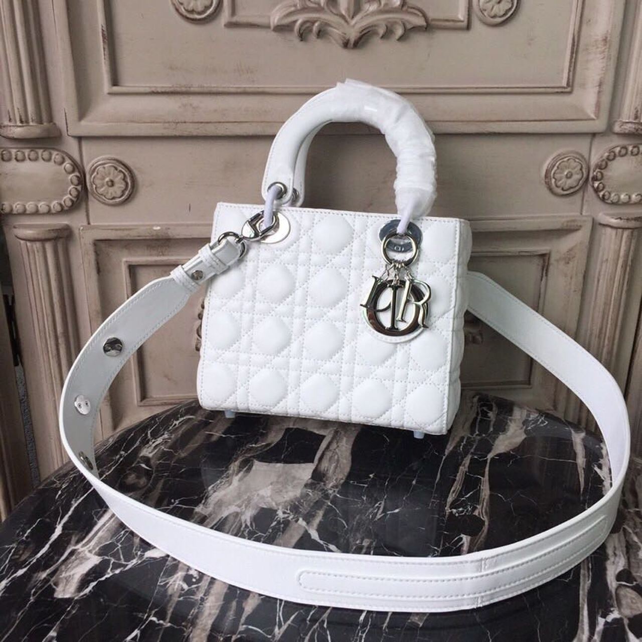 Lady Hardware Cd White Silver Small Travel Bag